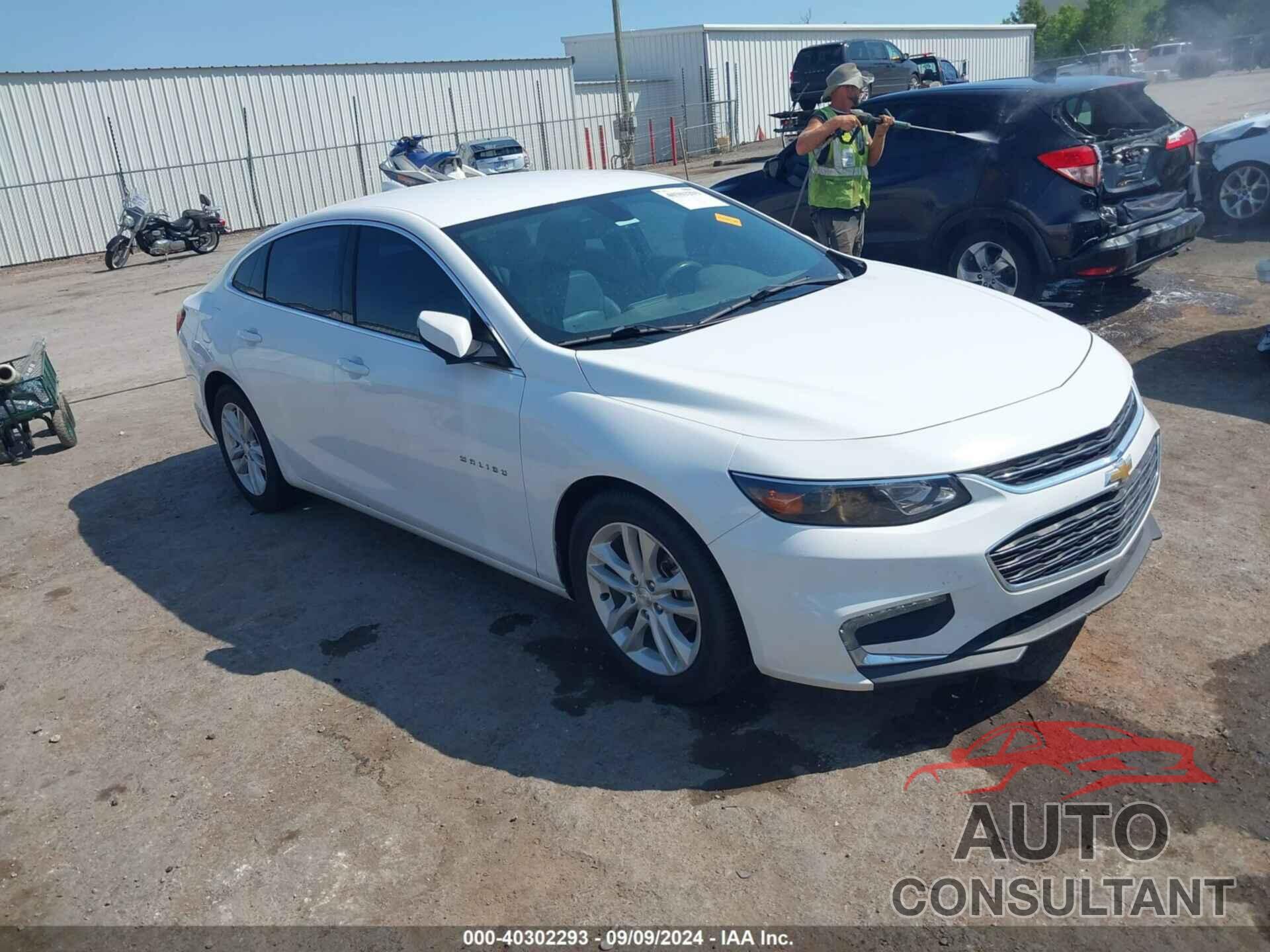 CHEVROLET MALIBU 2018 - 1G1ZD5ST4JF232091