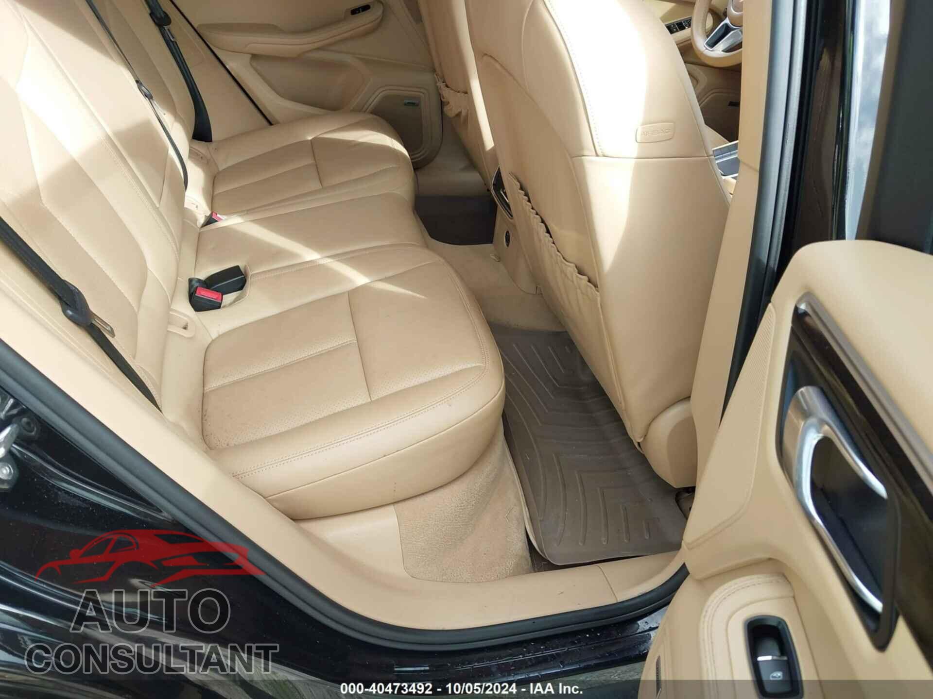 PORSCHE MACAN 2017 - WP1AA2A51HLB06604