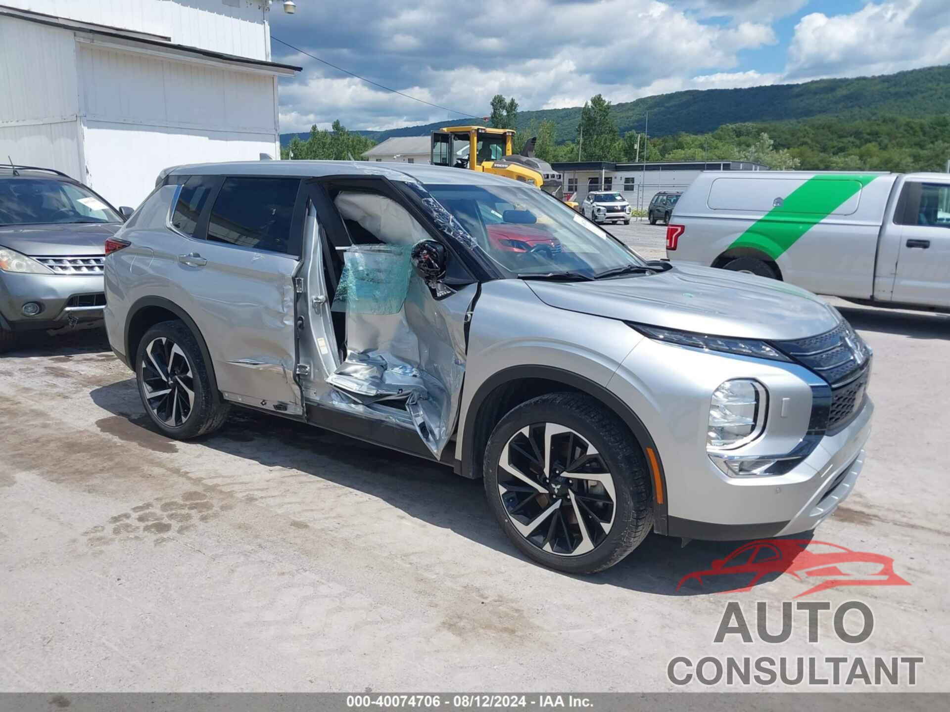 MITSUBISHI OUTLANDER 2022 - JA4J4UA82NZ020669