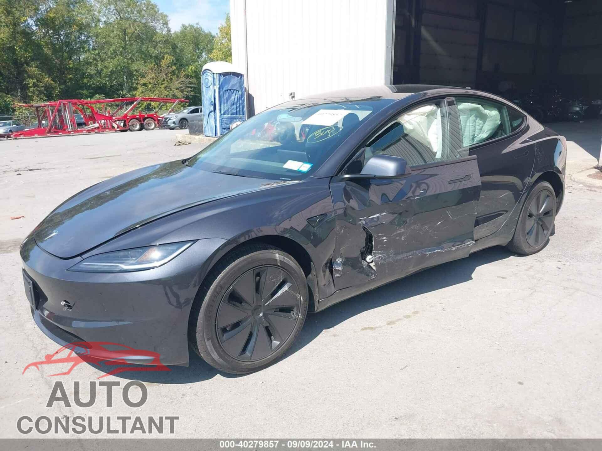 TESLA MODEL 3 2024 - 5YJ3E1EA9RF772243