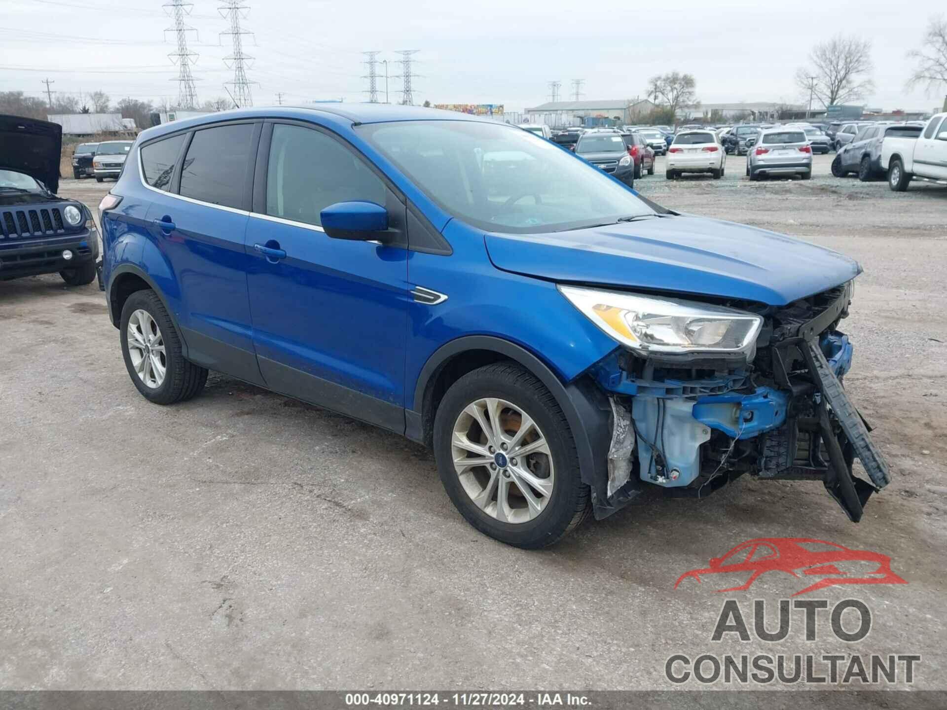 FORD ESCAPE 2017 - 1FMCU9GD1HUC93583