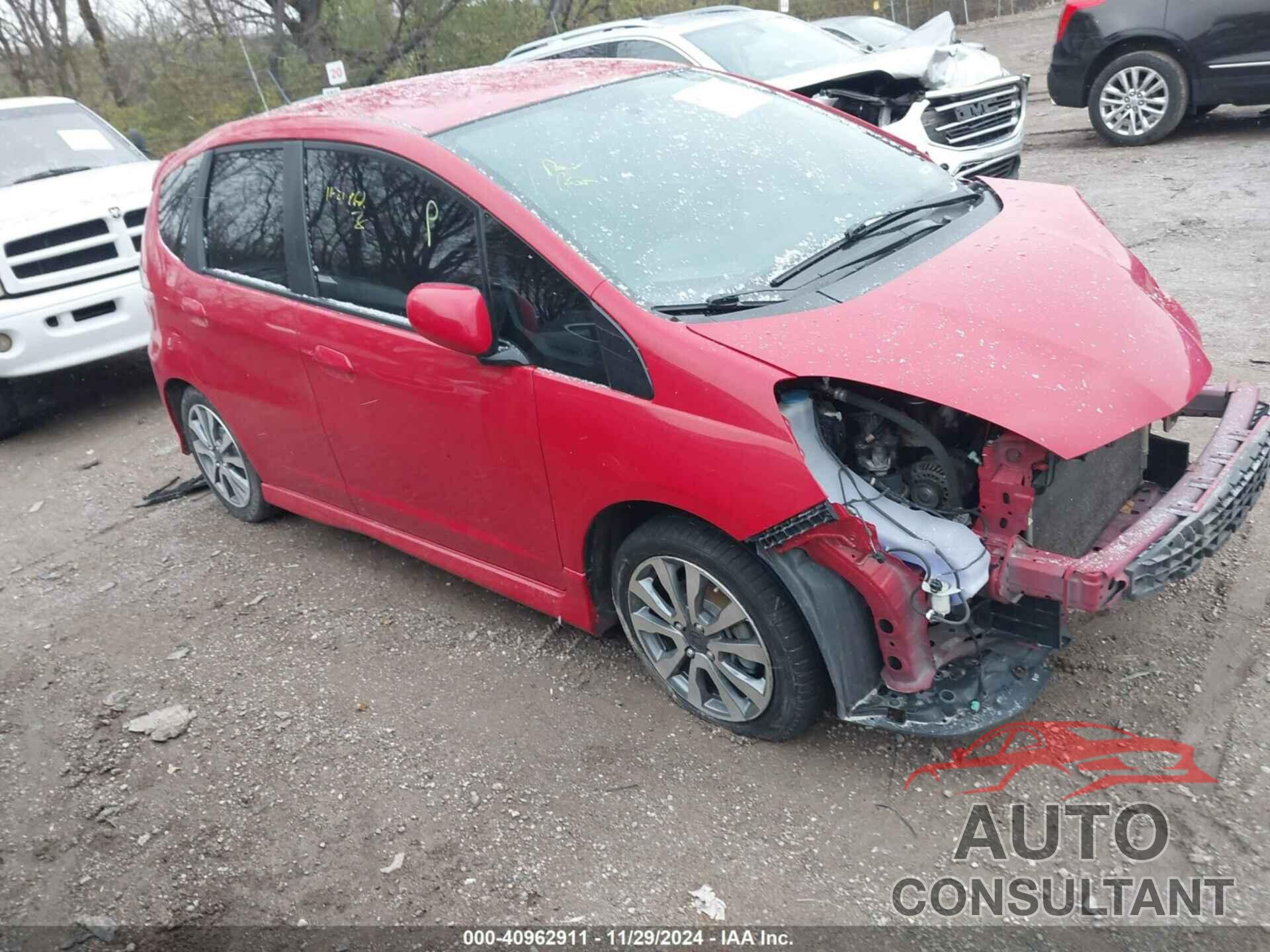 HONDA FIT 2013 - JHMGE8H59DC069447