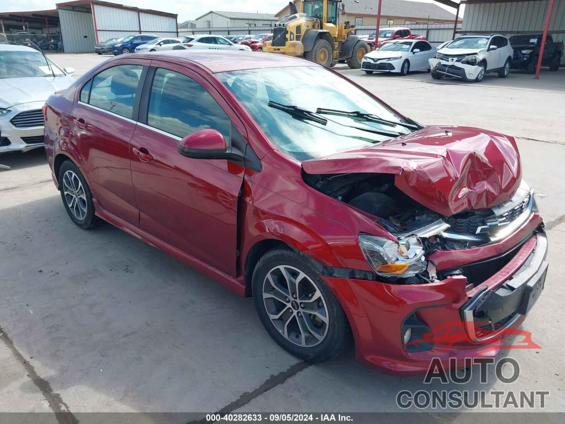 CHEVROLET SONIC 2018 - 1G1JD5SH6J4129663