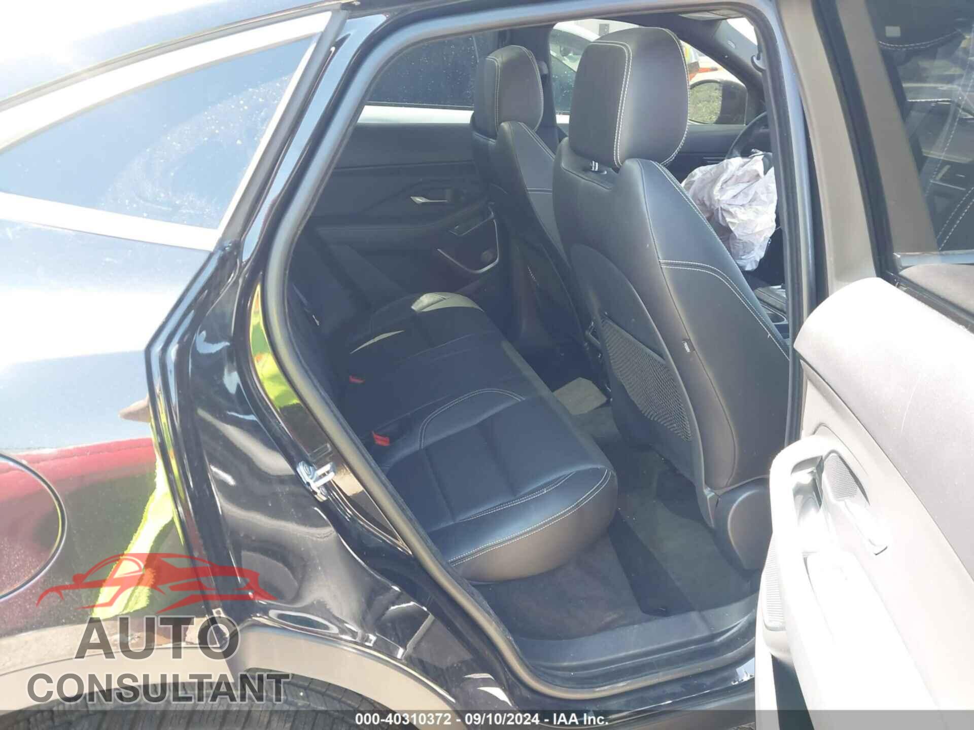 JAGUAR E-PACE 2018 - SADFL2GX2J1Z08515