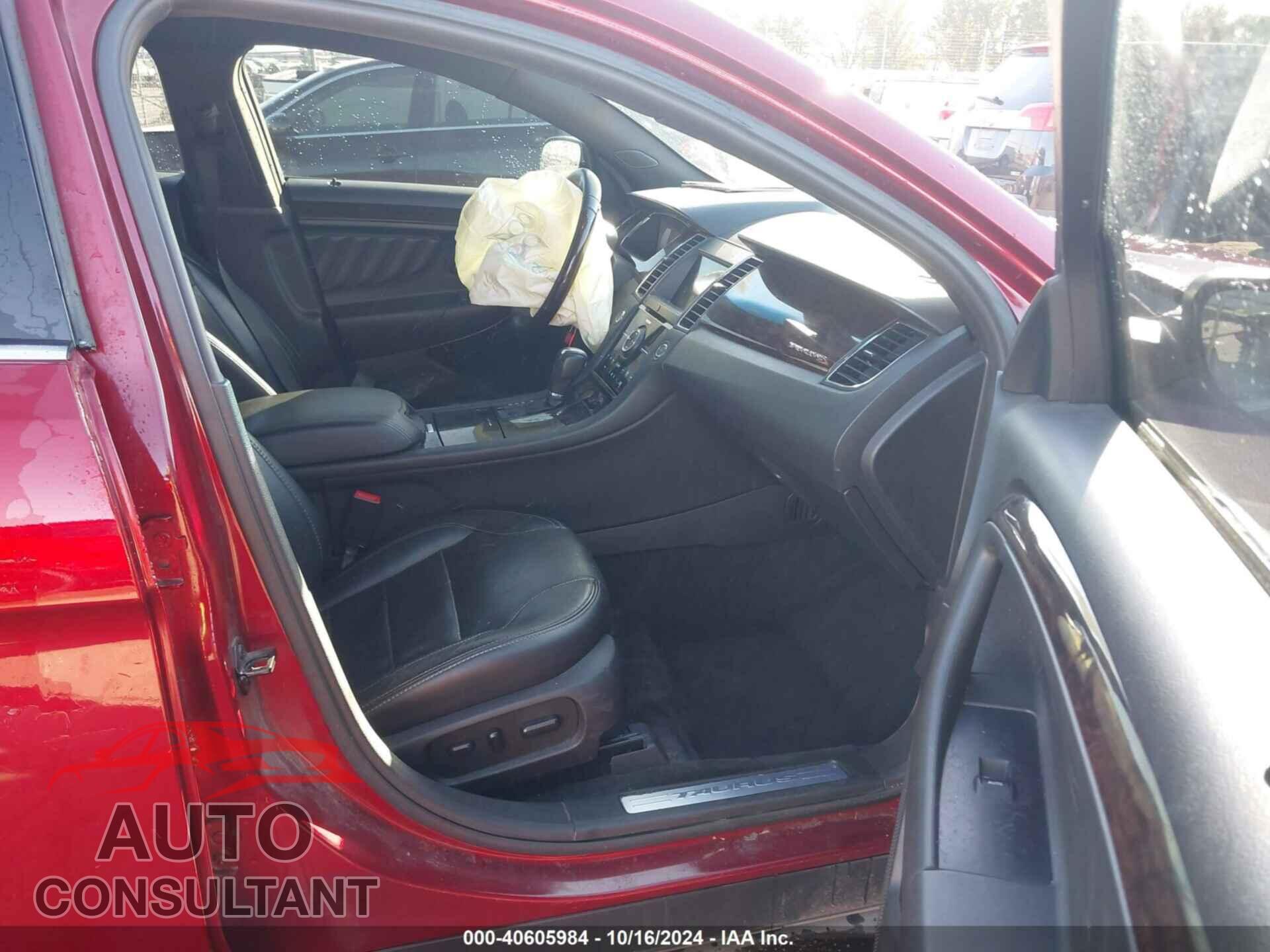 FORD TAURUS 2017 - 1FAHP2F82HG104151