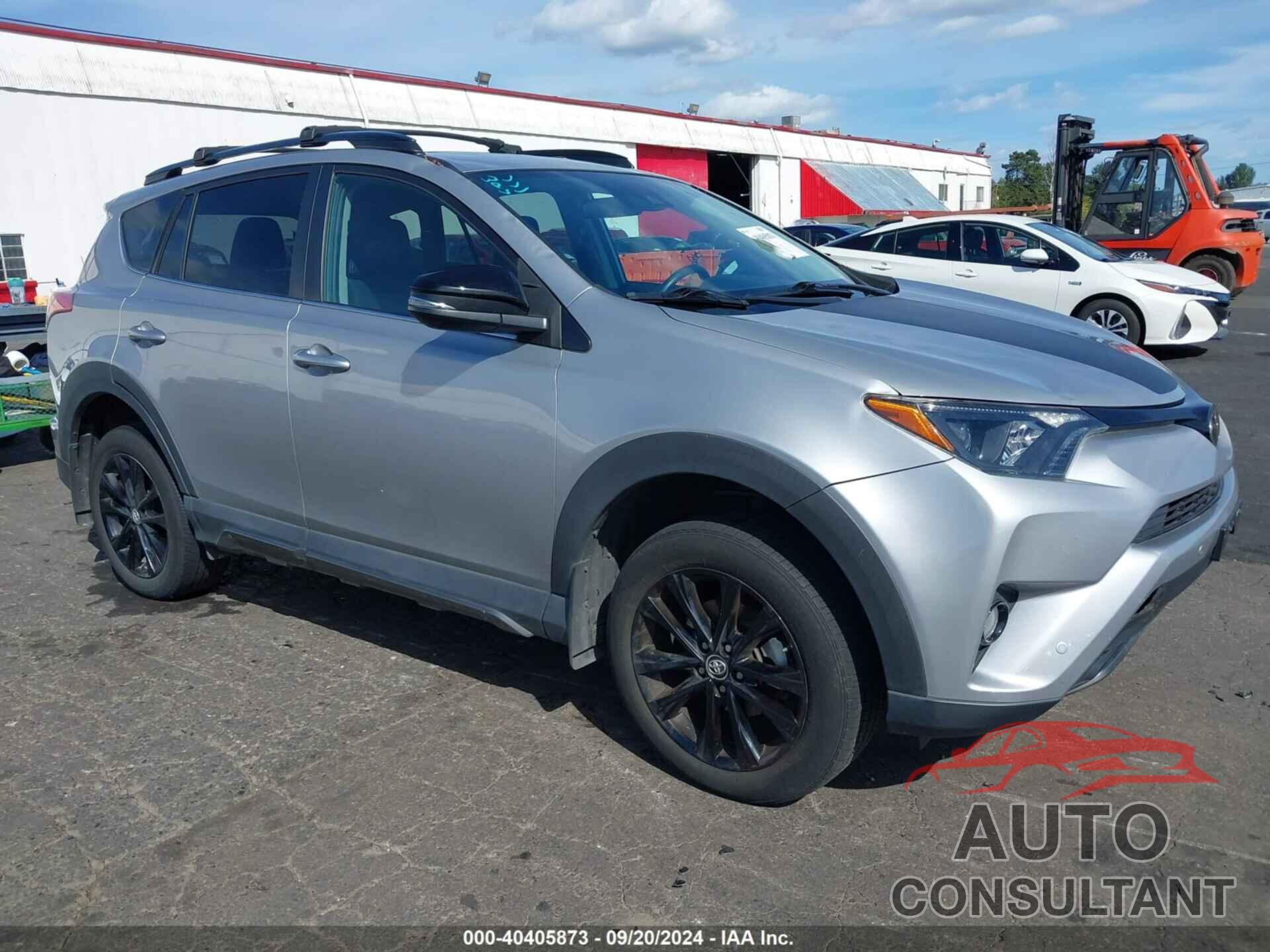 TOYOTA RAV4 2018 - 2T3RFREV7JW835069