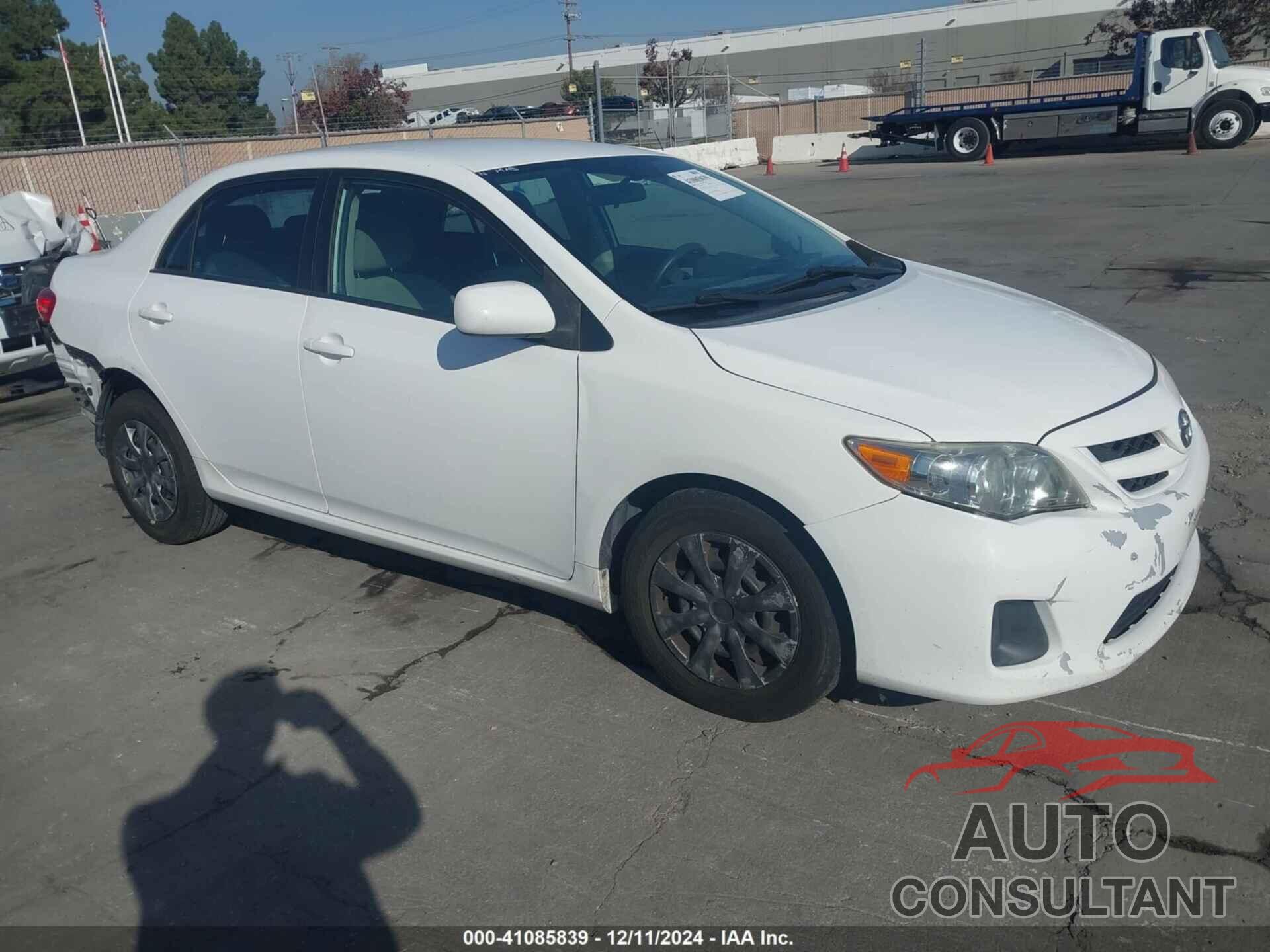 TOYOTA COROLLA 2011 - 2T1BU4EE3BC652872