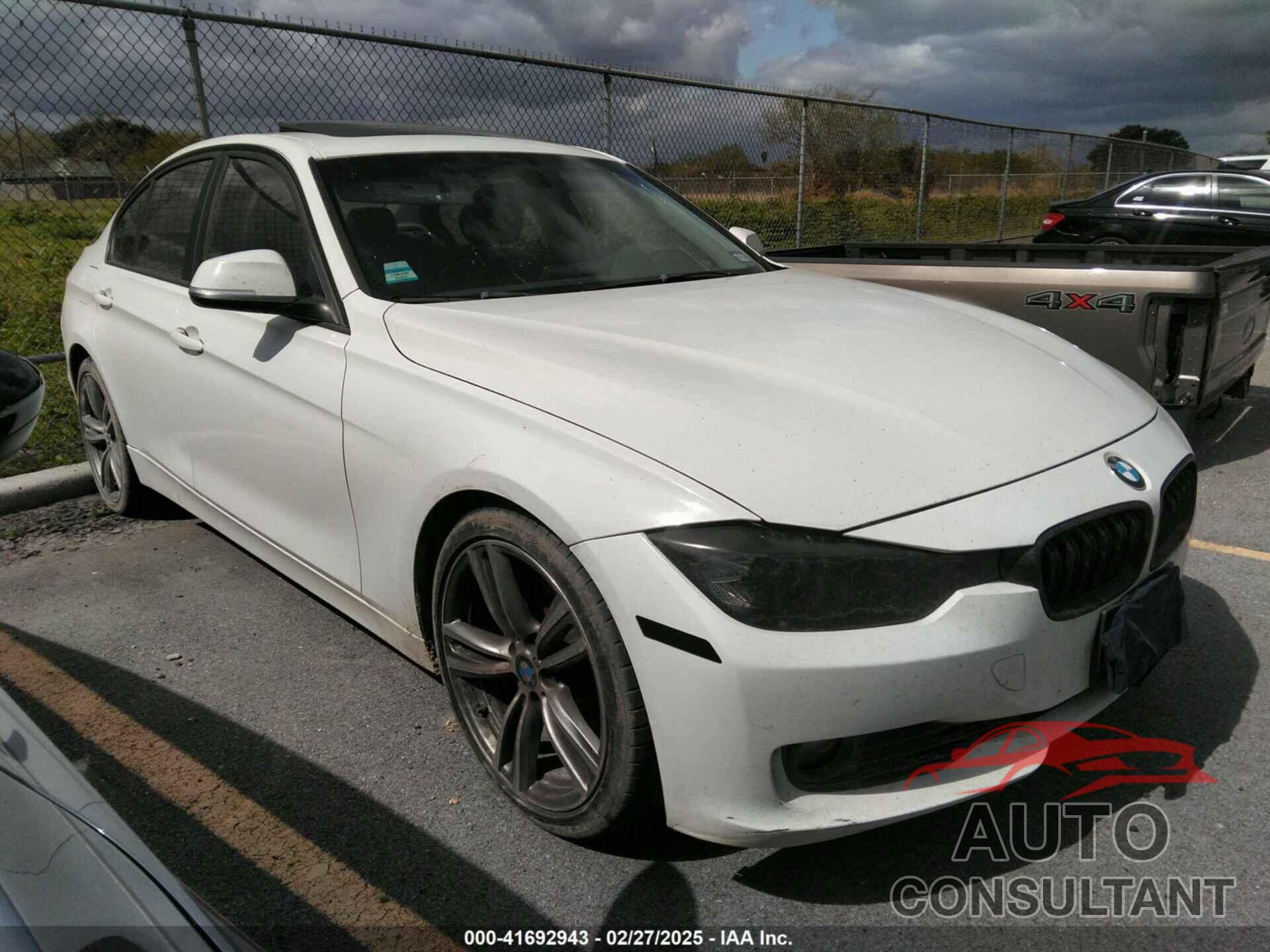 BMW 328I 2013 - WBA3A5C59DF352296