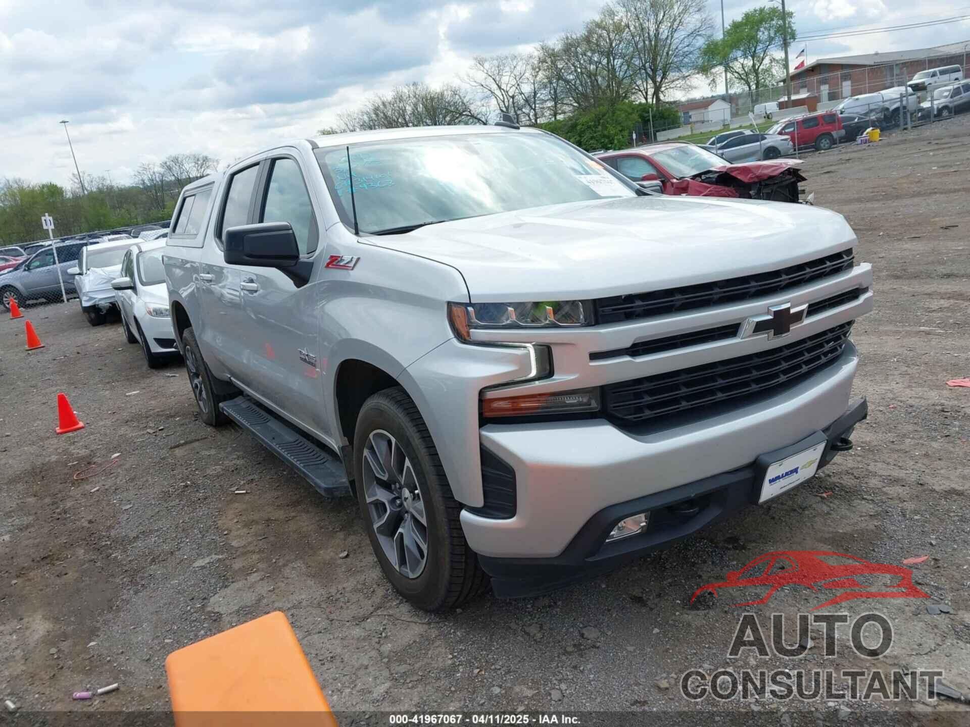 CHEVROLET SILVERADO 1500 2021 - 3GCUYEED6MG434363