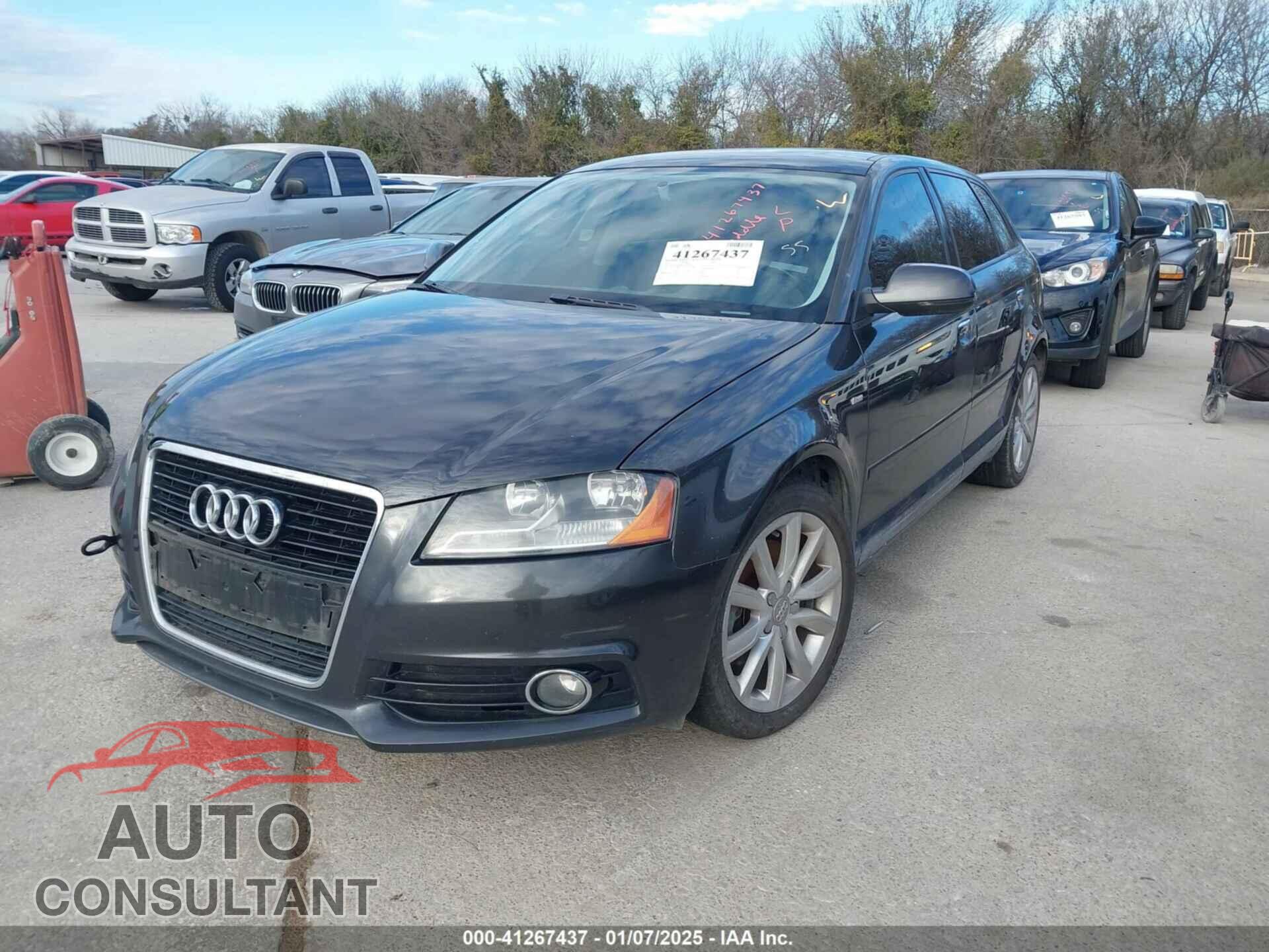 AUDI A3 2011 - WAUBFAFM0BA021299