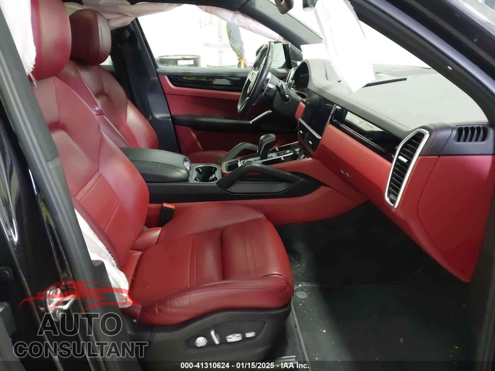 PORSCHE CAYENNE 2019 - WP1AA2AY7KDA04882