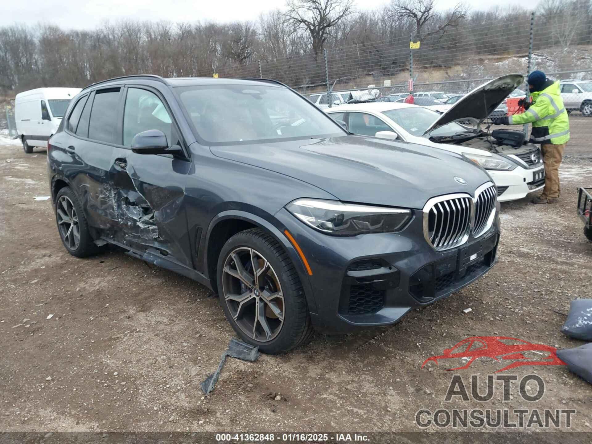 BMW X5 2022 - 5UXCR6C01N9L28336