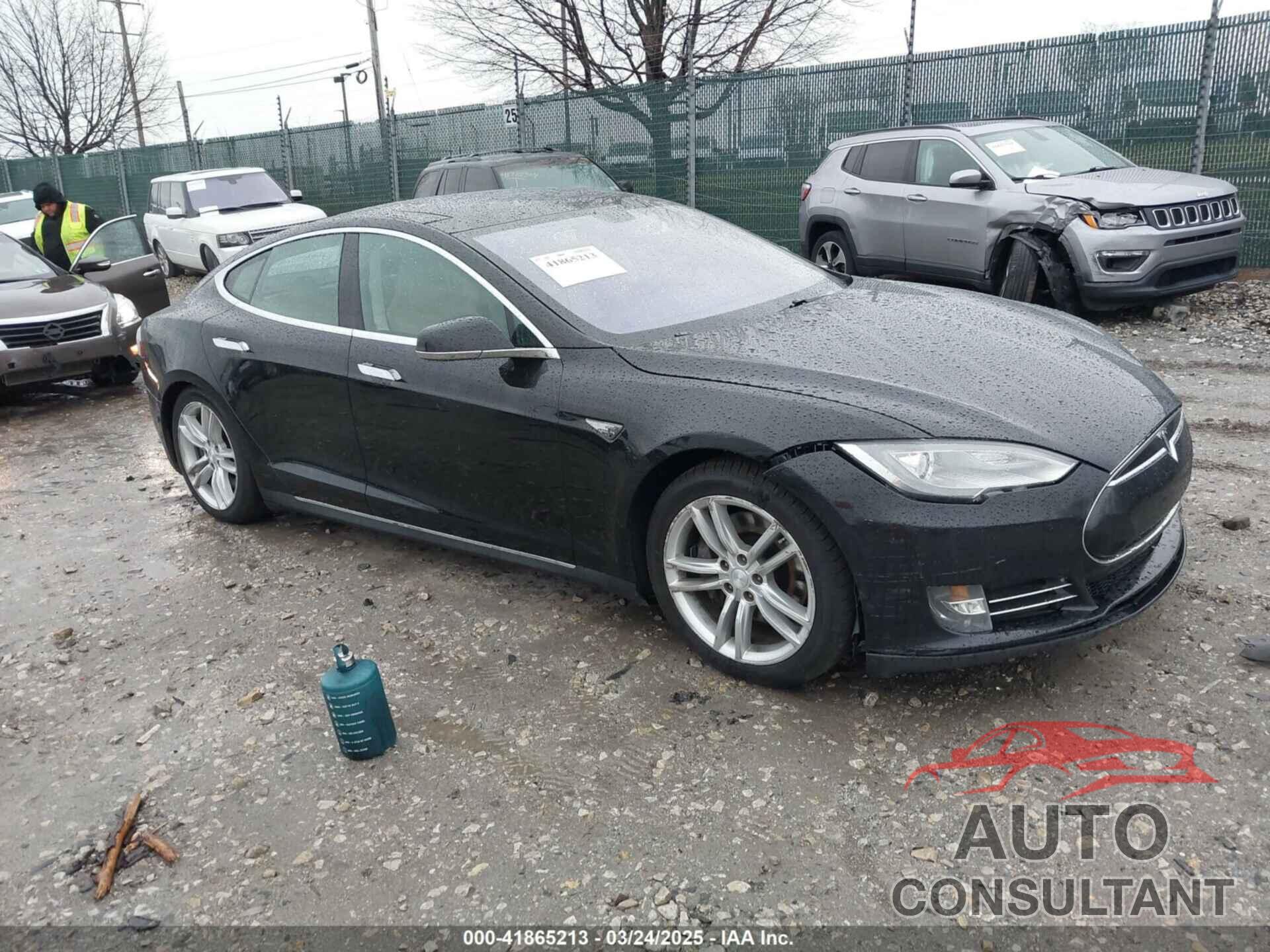 TESLA MODEL S 2013 - 5YJSA1DN9DFP03380