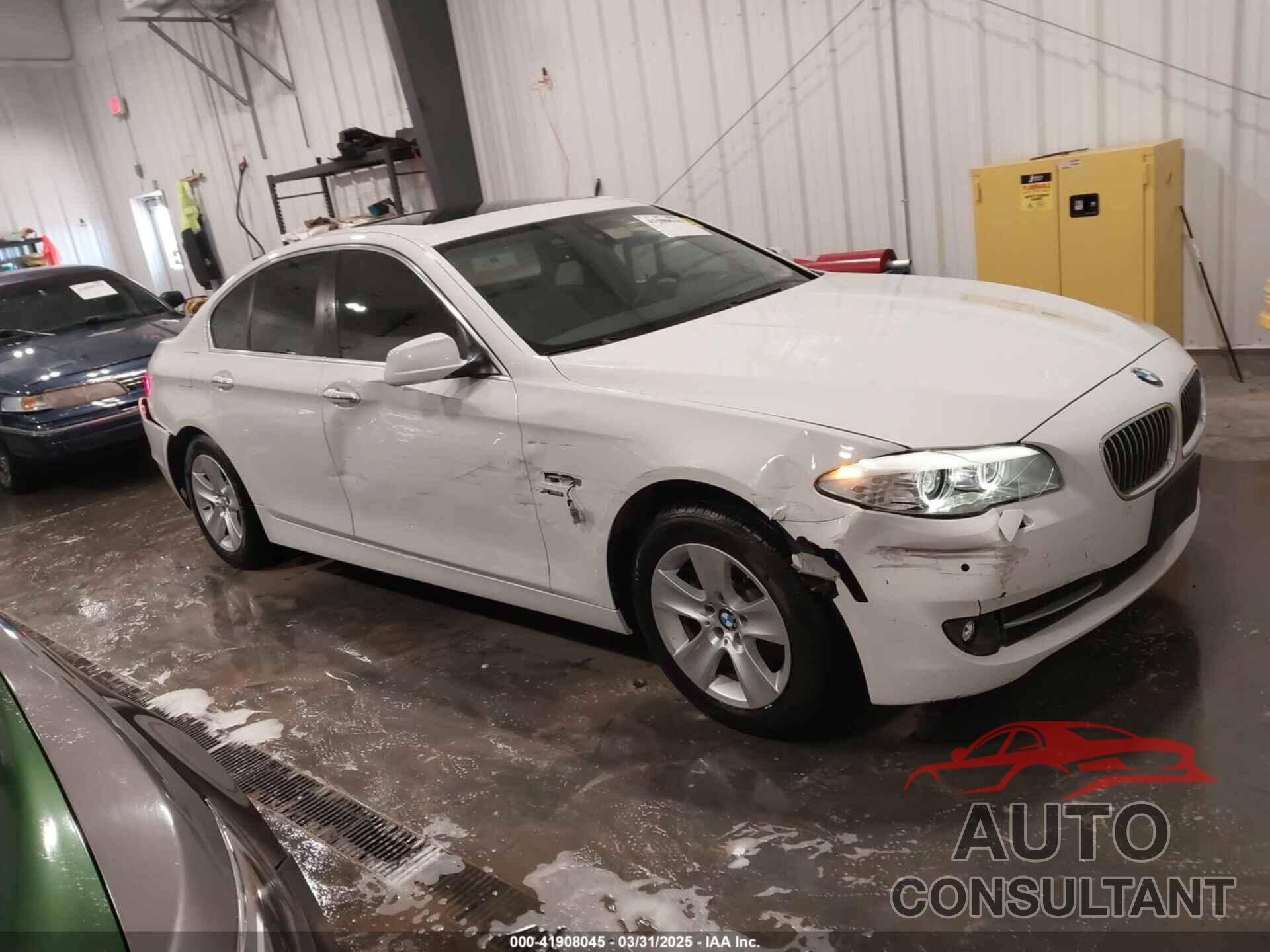 BMW 528I 2012 - WBAXH5C56CDW04240