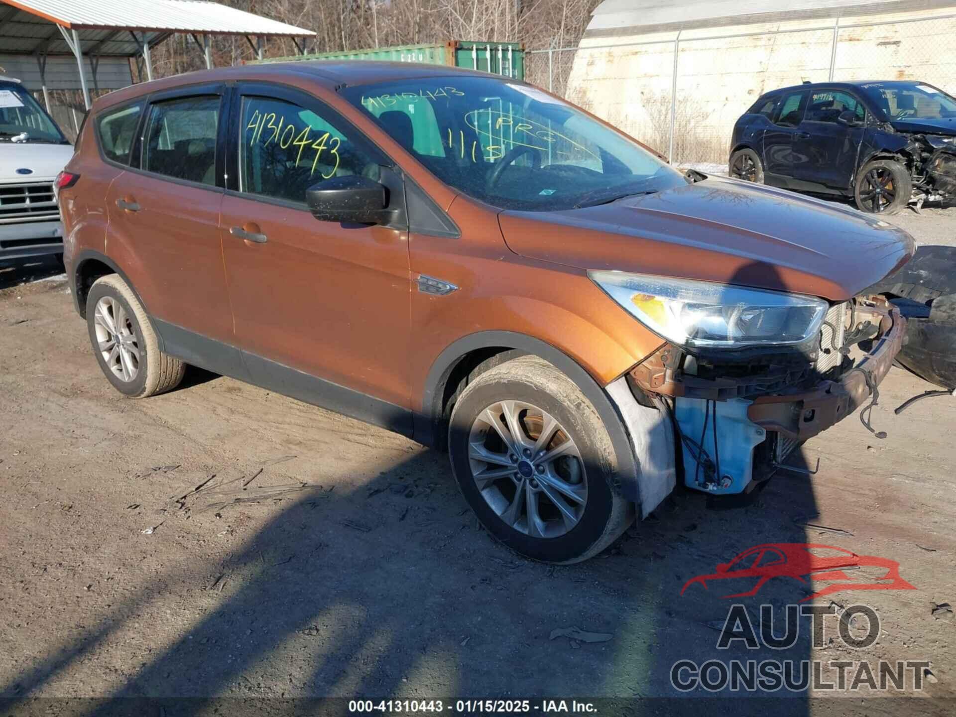 FORD ESCAPE 2017 - 1FMCU0F79HUE56875