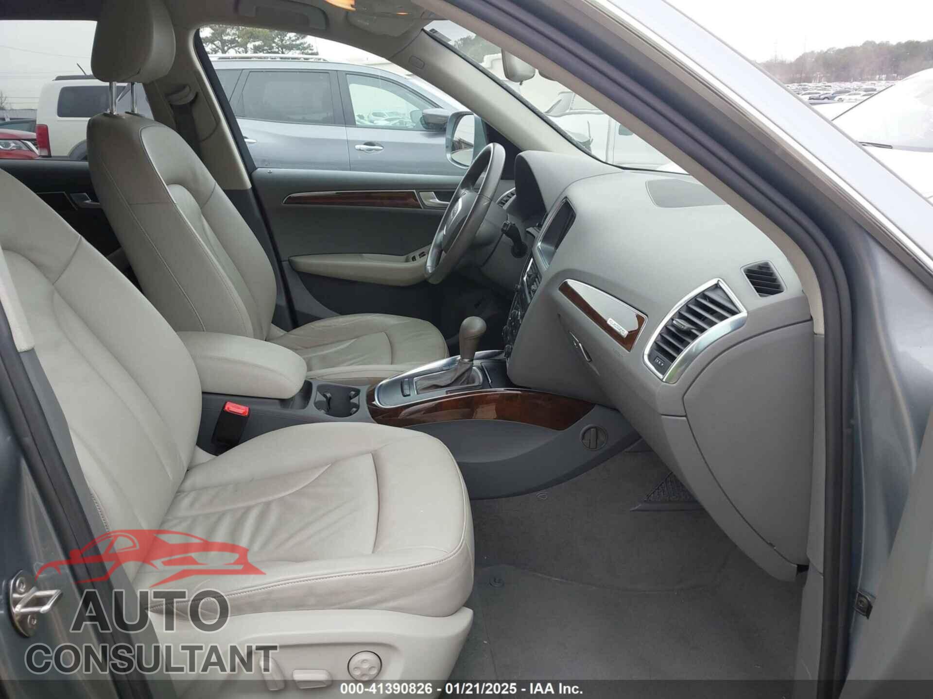 AUDI Q5 2011 - WA1CFAFPXBA080730