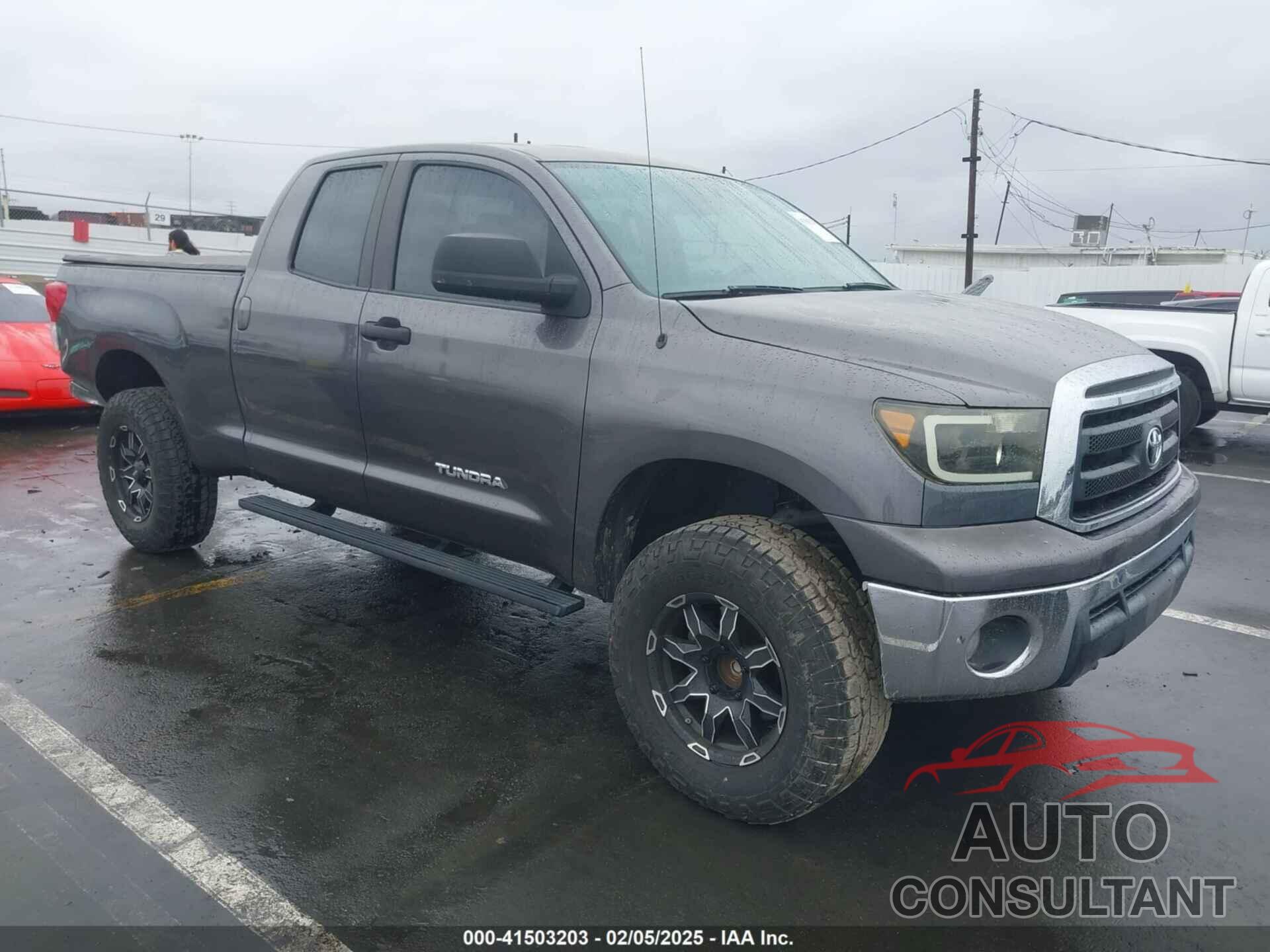 TOYOTA TUNDRA 2011 - 5TFRM5F19BX034702
