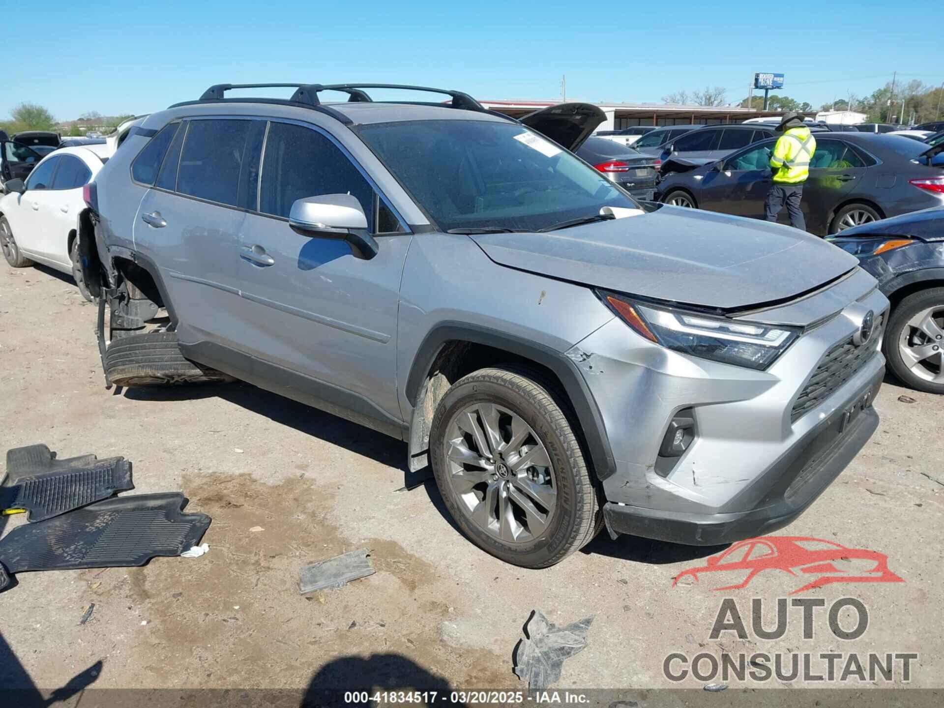 TOYOTA RAV4 2024 - 2T3C1RFV5RW339525