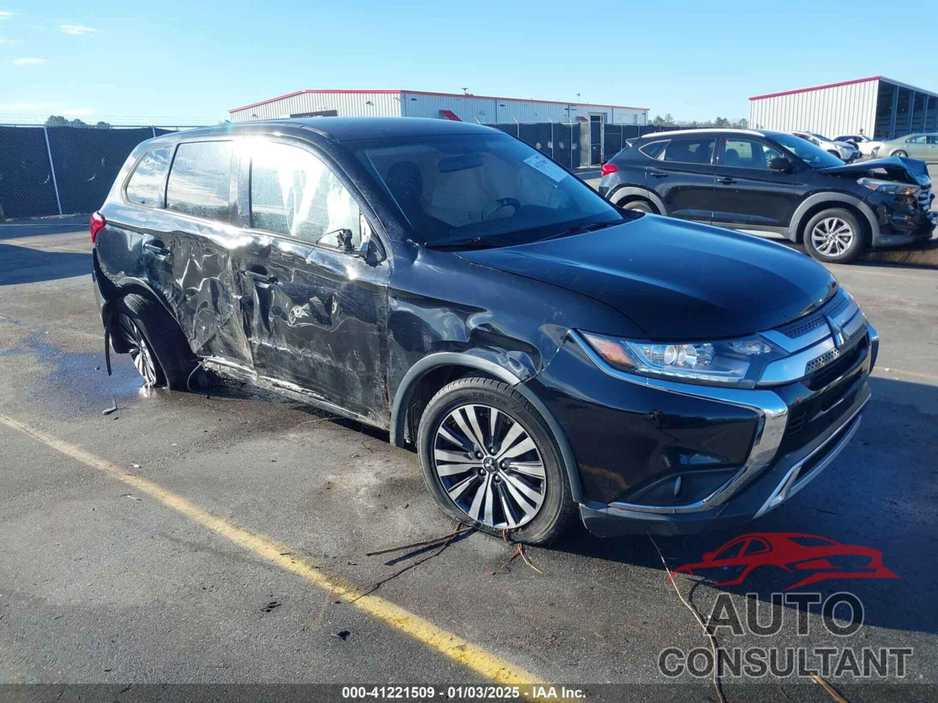 MITSUBISHI OUTLANDER 2019 - JA4AD3A32KZ047770