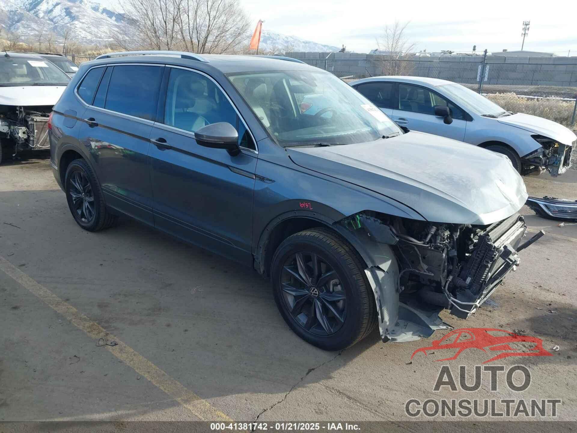 VOLKSWAGEN TIGUAN 2022 - 3VV2B7AX7NM029685