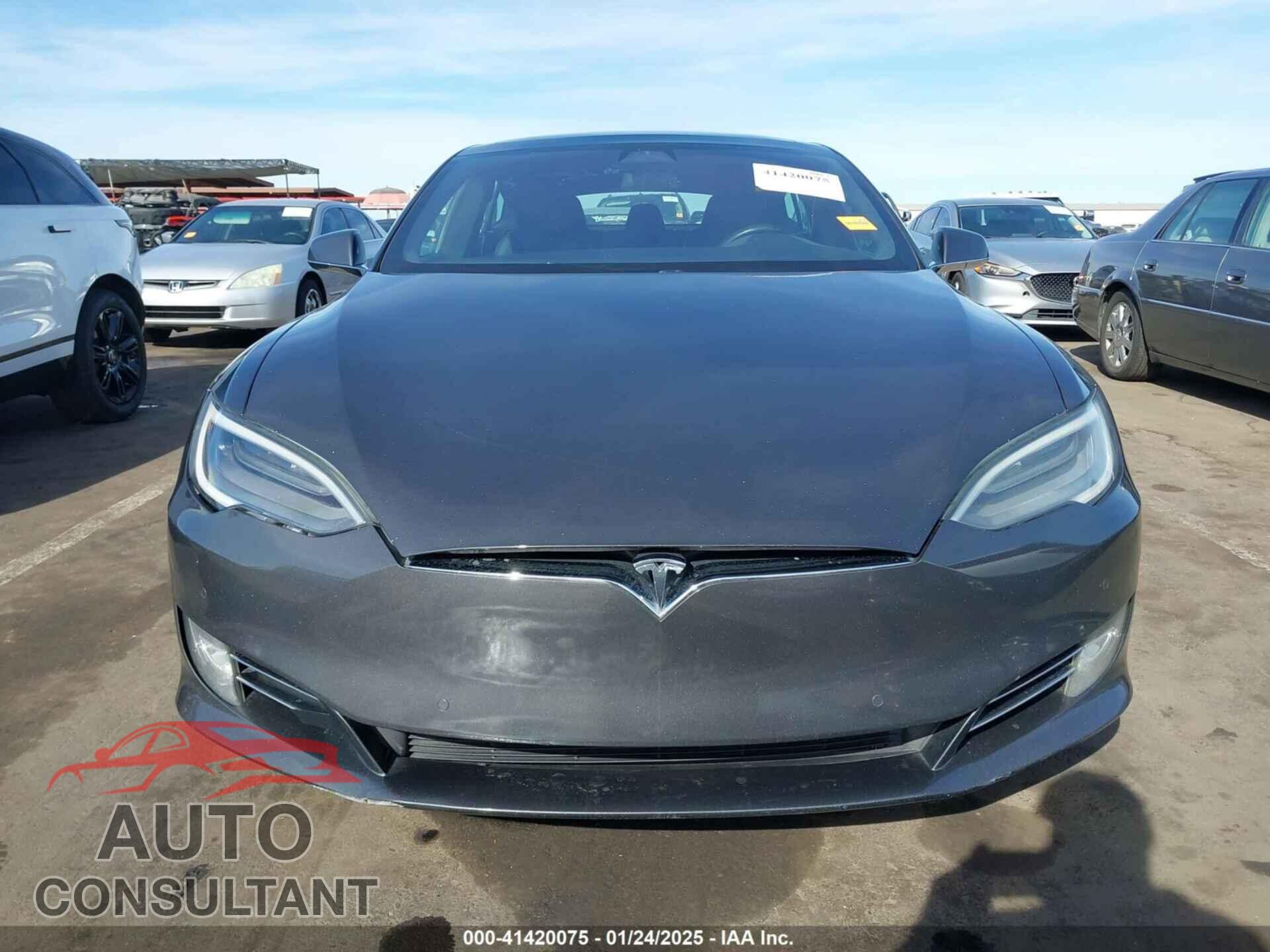 TESLA MODEL S 2017 - 5YJSA1E25HF204912