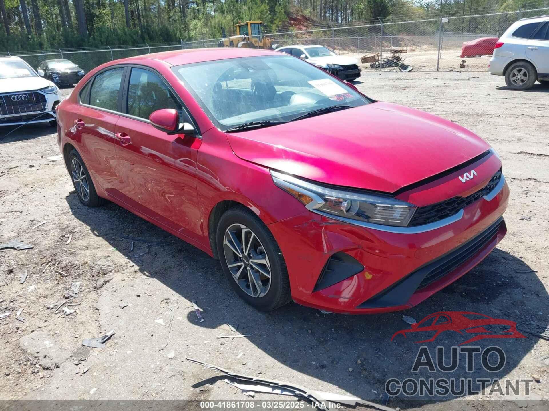 KIA FORTE 2023 - 3KPF24AD0PE555884