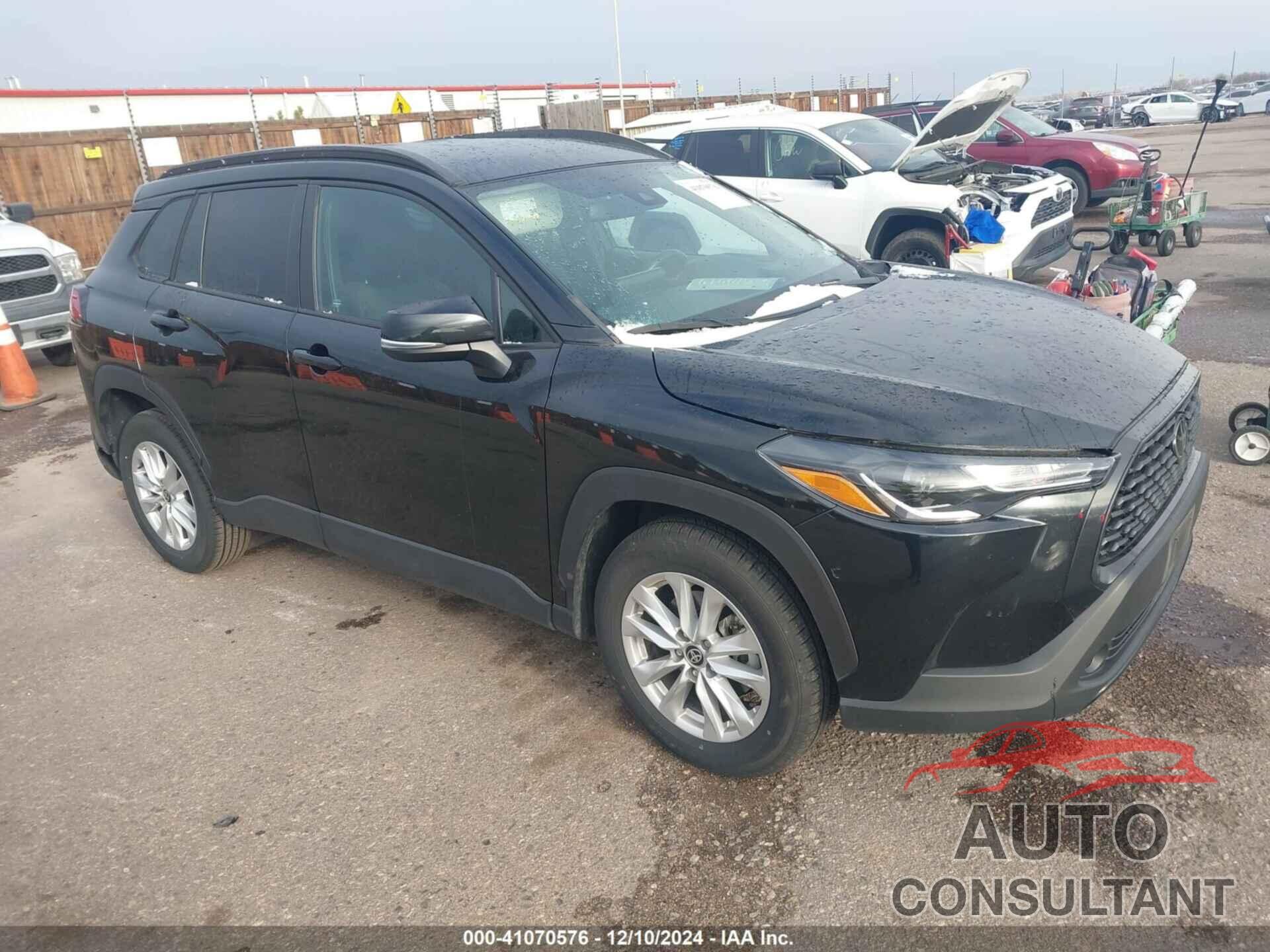 TOYOTA COROLLA CROSS 2022 - 7MUCAAAG5NV007838