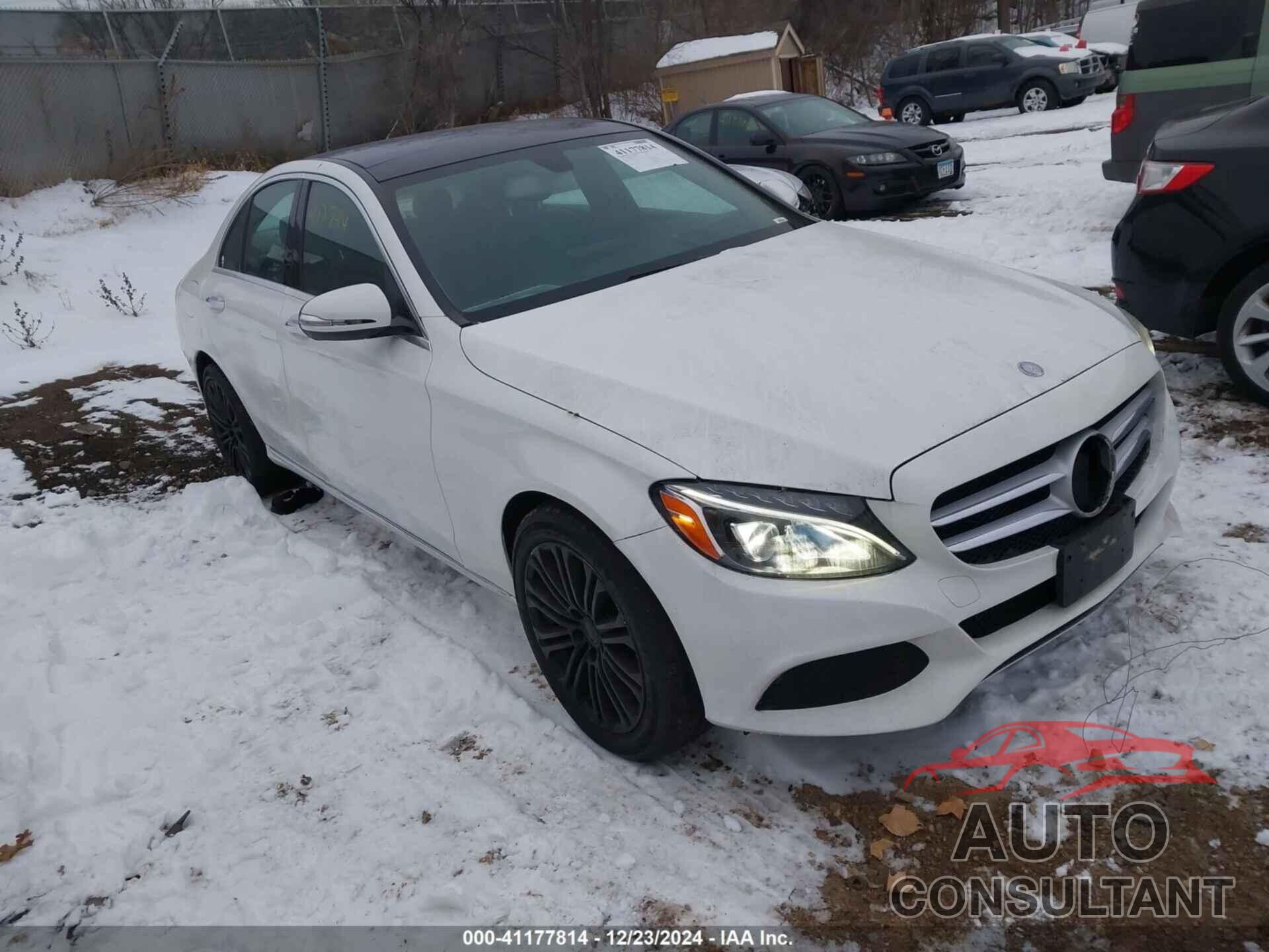 MERCEDES-BENZ C 300 2015 - 55SWF4KB9FU012543