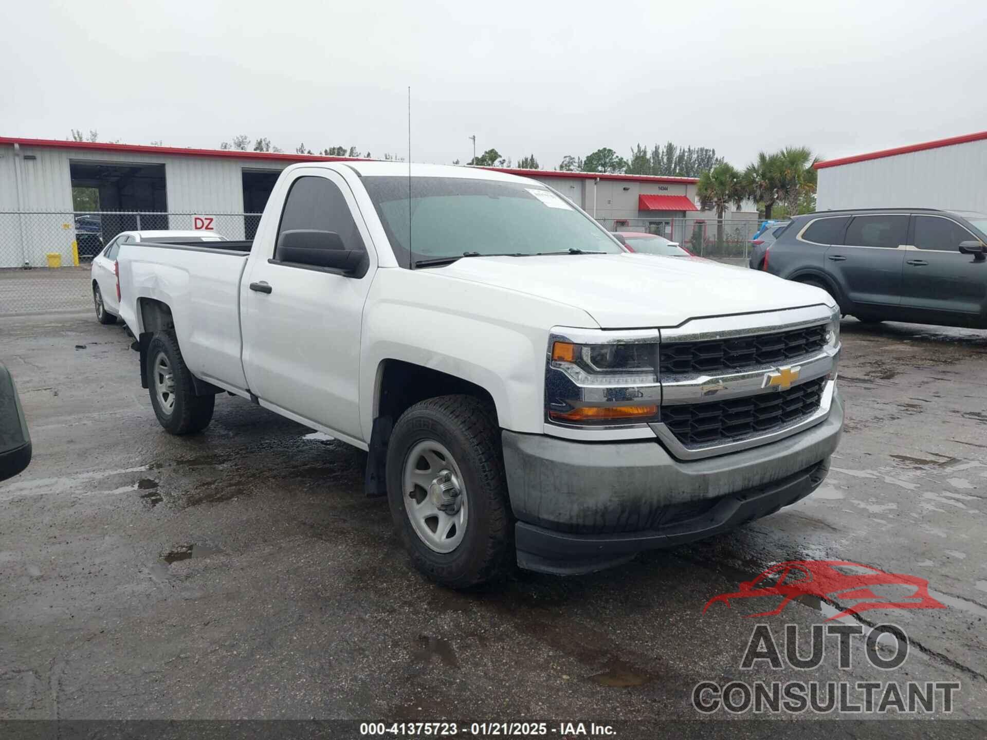 CHEVROLET SILVERADO 1500 2018 - 1GCNCNEH5JZ118938