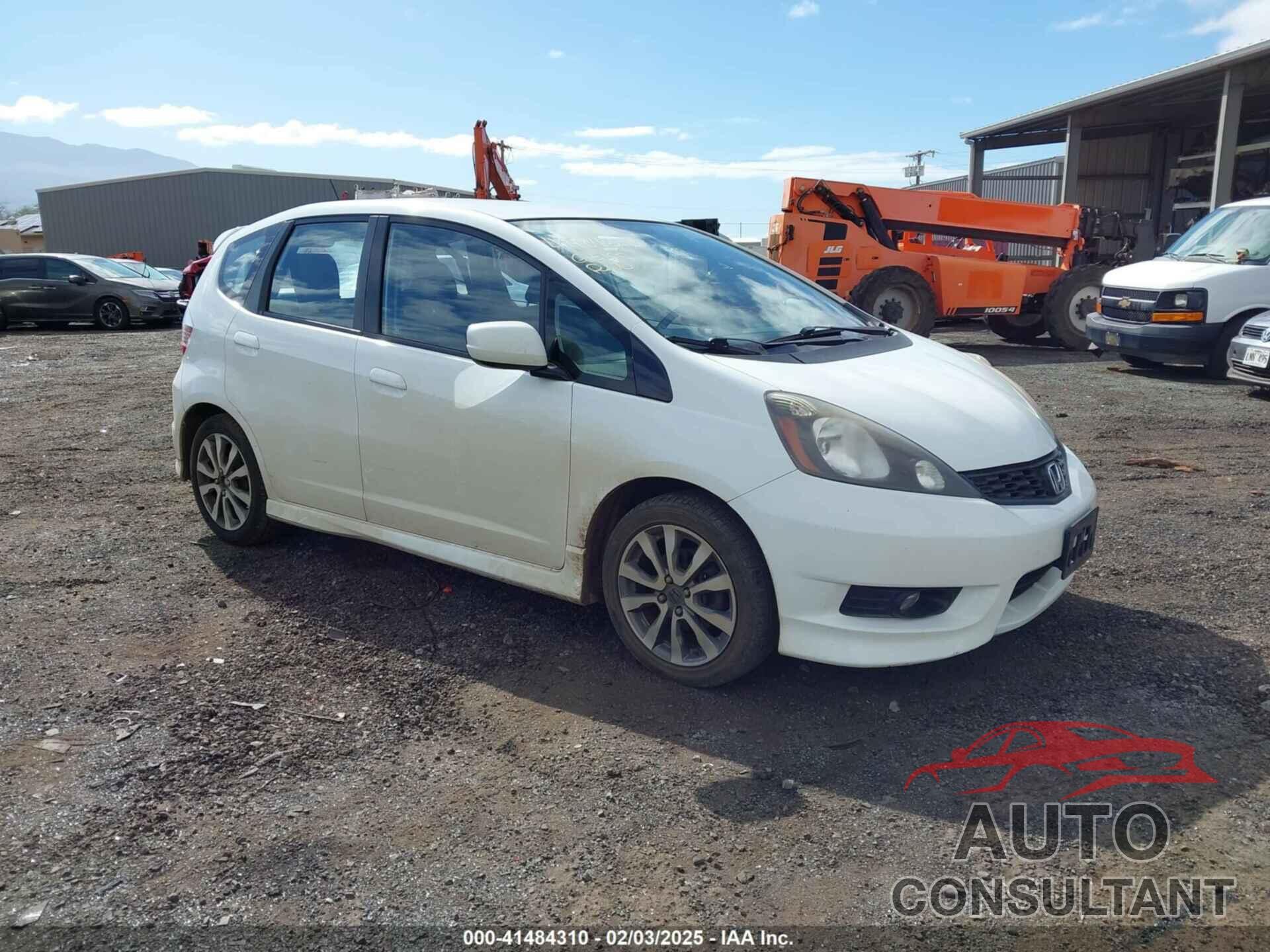HONDA FIT 2013 - JHMGE8H5XDC035470