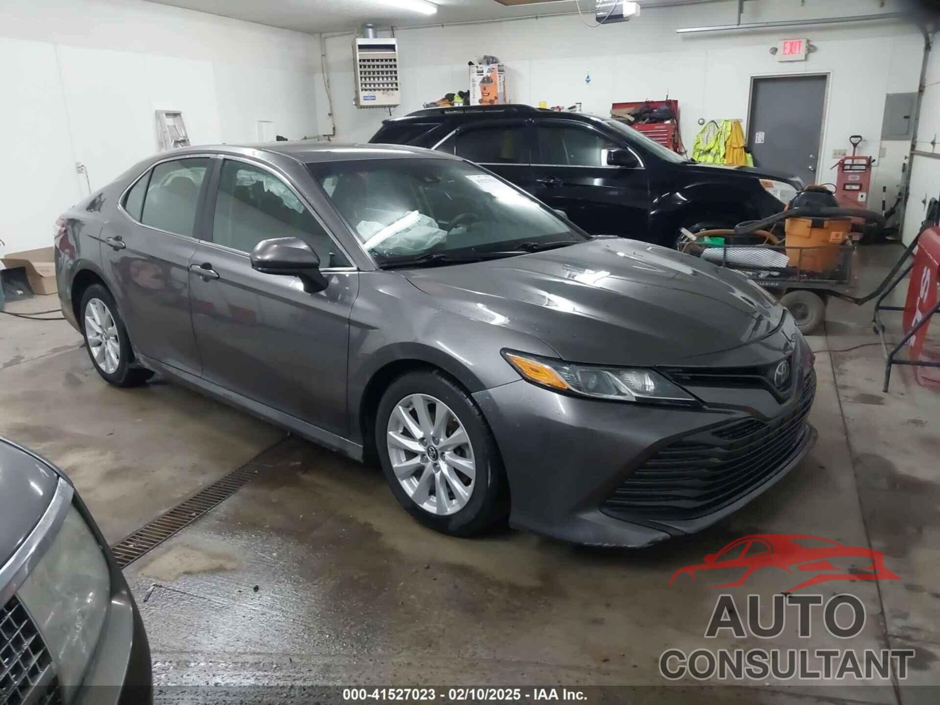 TOYOTA CAMRY 2019 - 4T1B11HK3KU762053