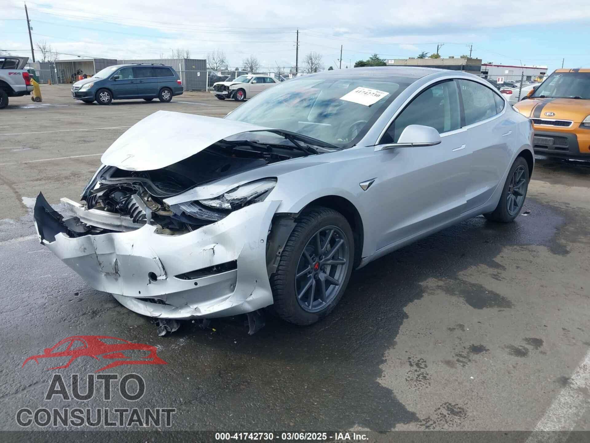 TESLA MODEL 3 2018 - 5YJ3E1EA2JF095329