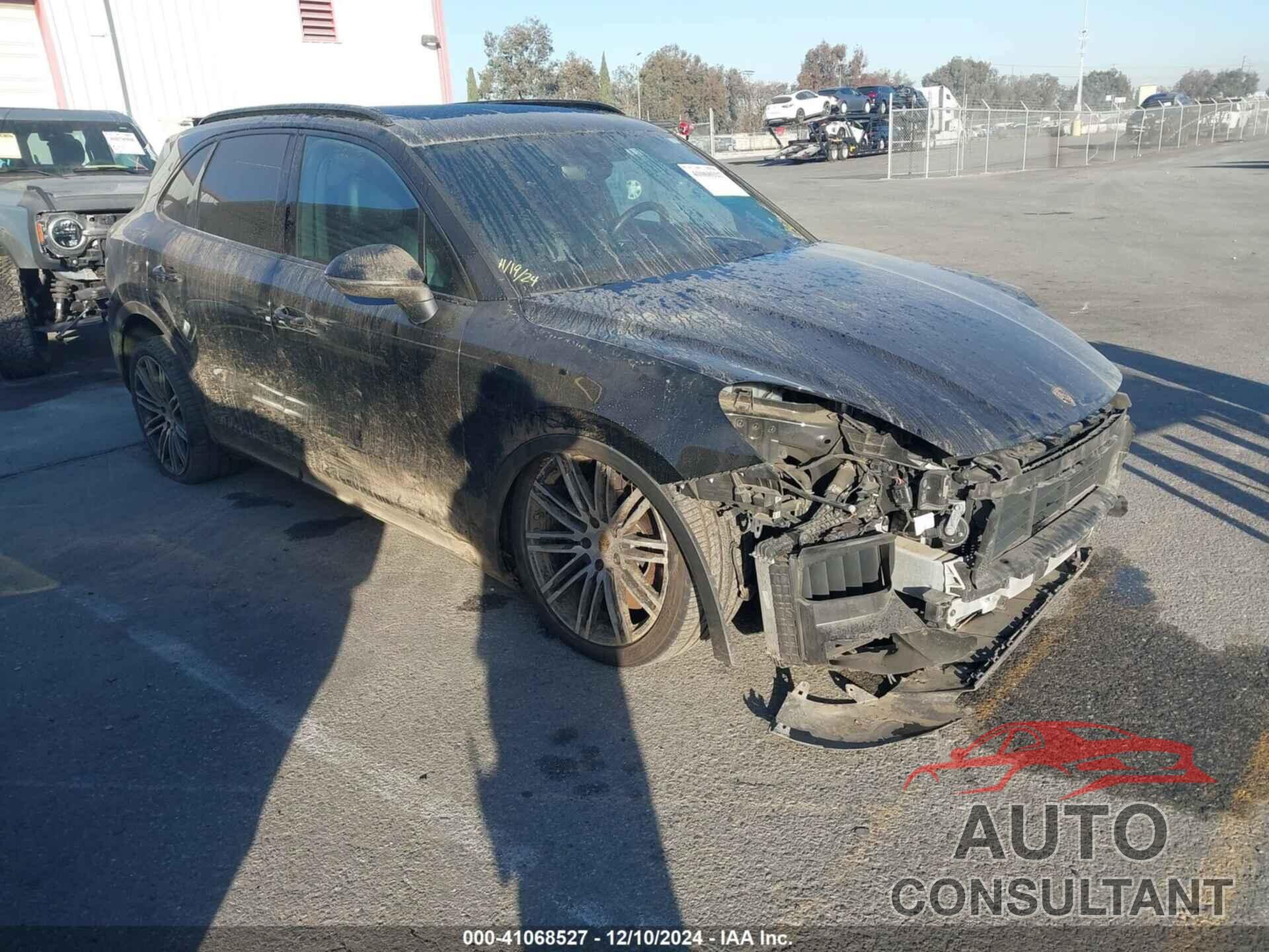 PORSCHE CAYENNE 2019 - WP1AA2AY3KDA15670