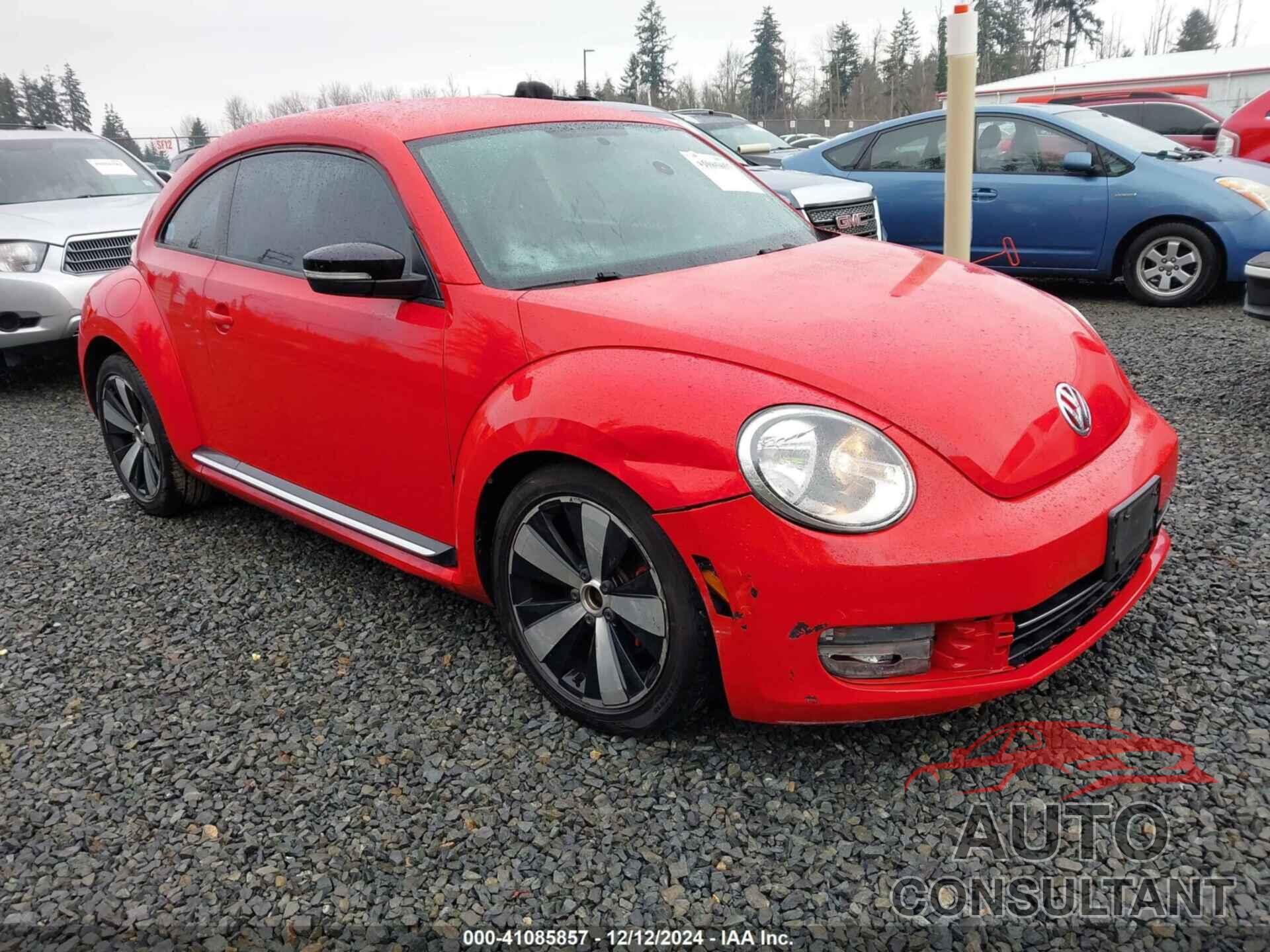 VOLKSWAGEN BEETLE 2012 - 3VWVA7AT6CM620418