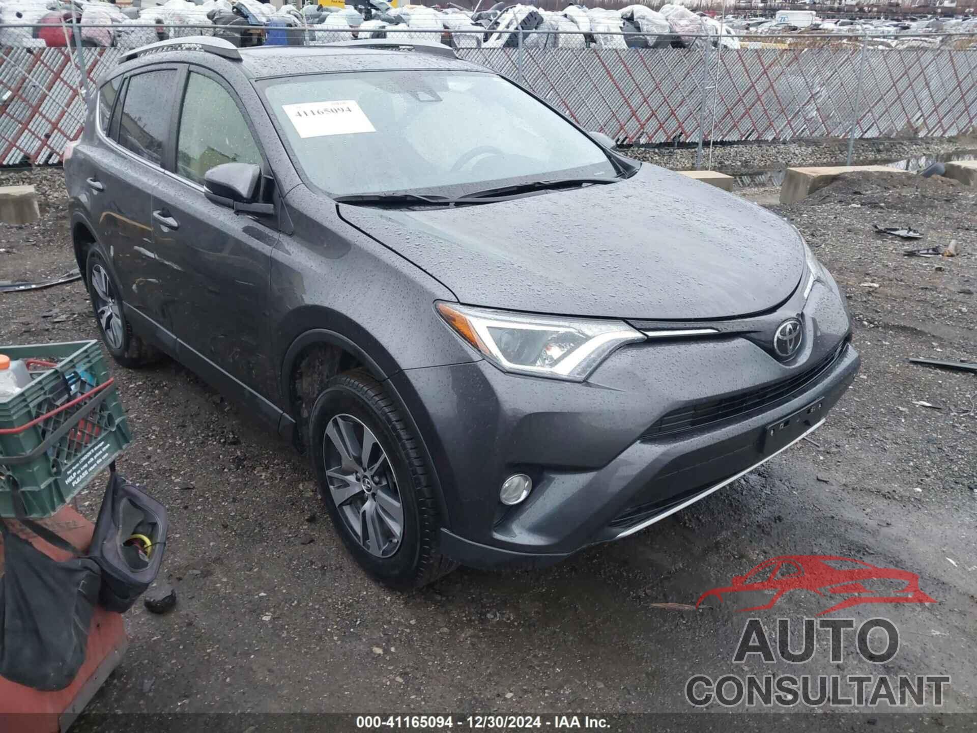 TOYOTA RAV4 2018 - JTMRFREV2JJ728428