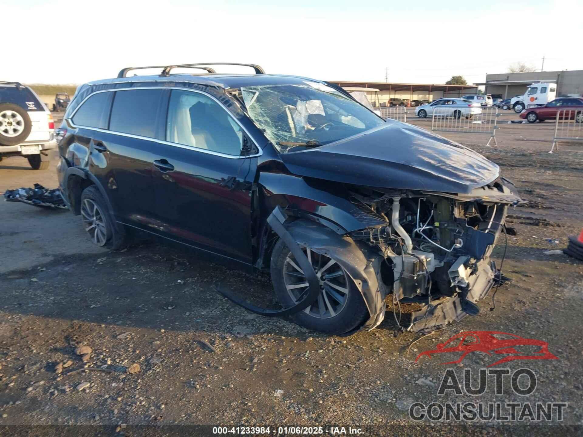 TOYOTA HIGHLANDER 2018 - 5TDKZRFH6JS544274