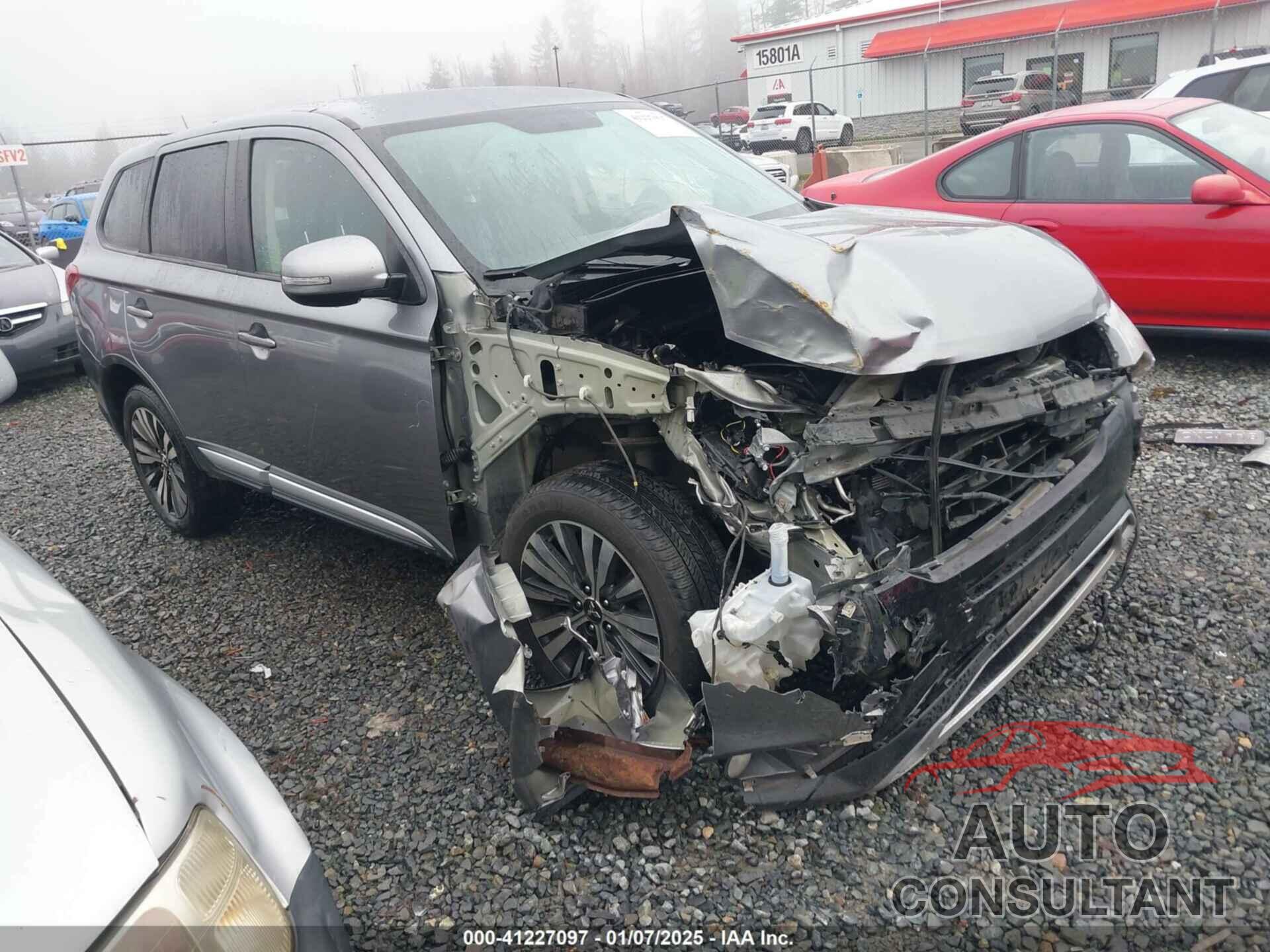 MITSUBISHI OUTLANDER 2019 - JA4AZ3A36KZ043044