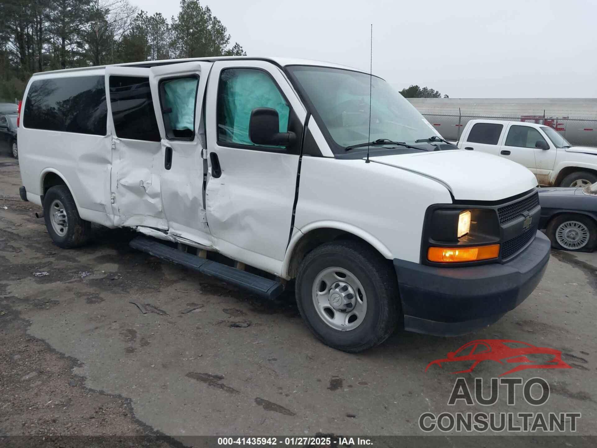 CHEVROLET EXPRESS 3500 2017 - 1GAZGNFF5H1125649