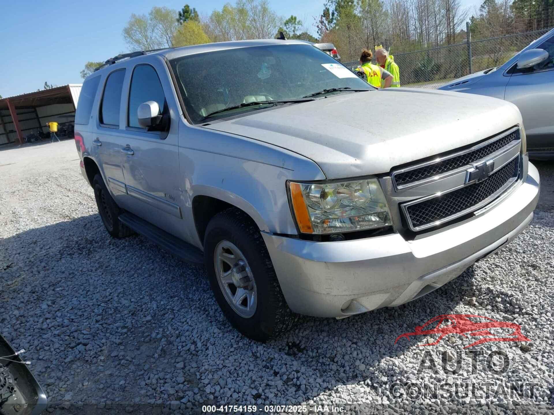 CHEVROLET TAHOE 2011 - 1GNSCBE06BR190039