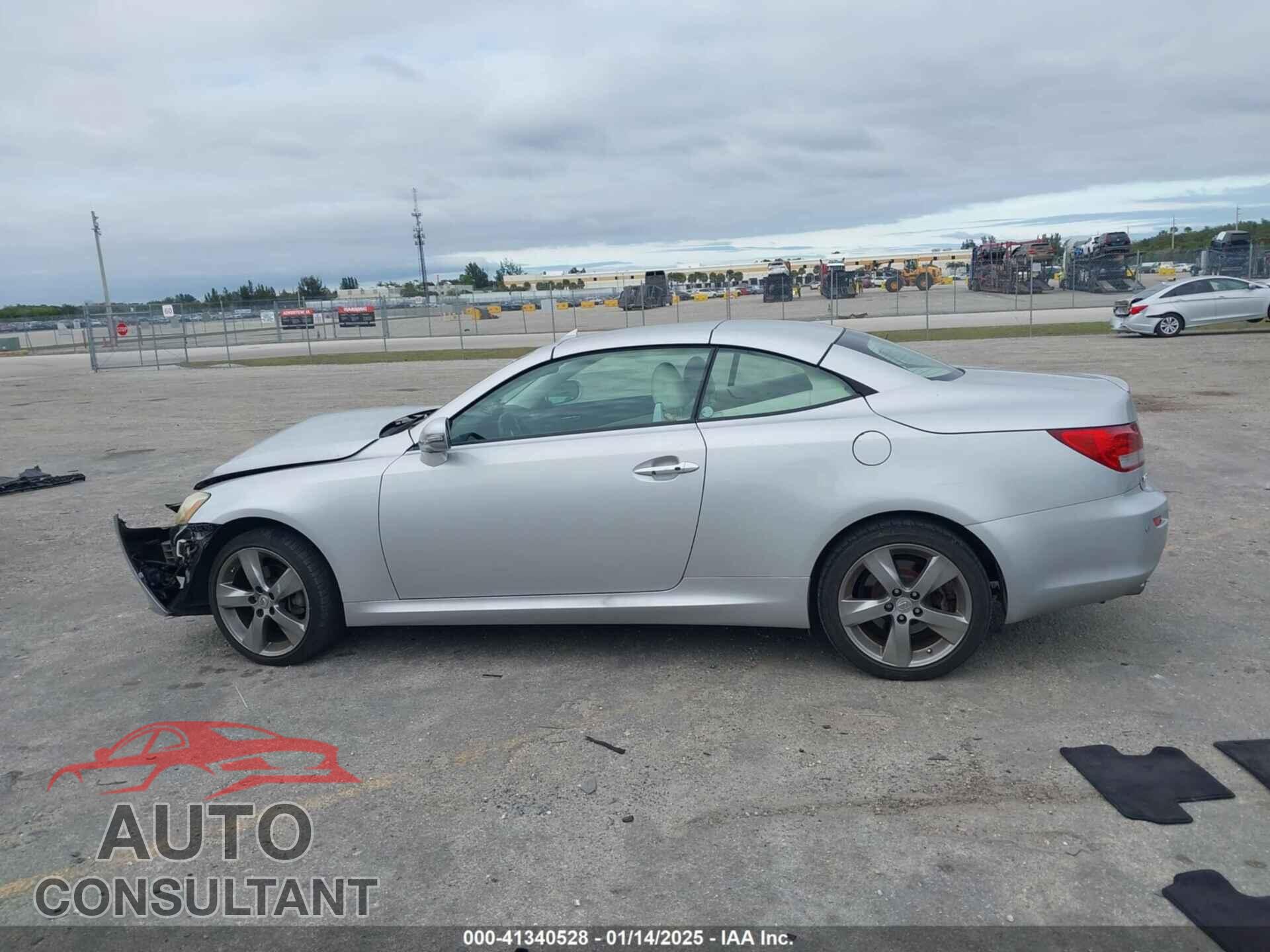 LEXUS IS 250C 2010 - JTHFF2C22A2509853