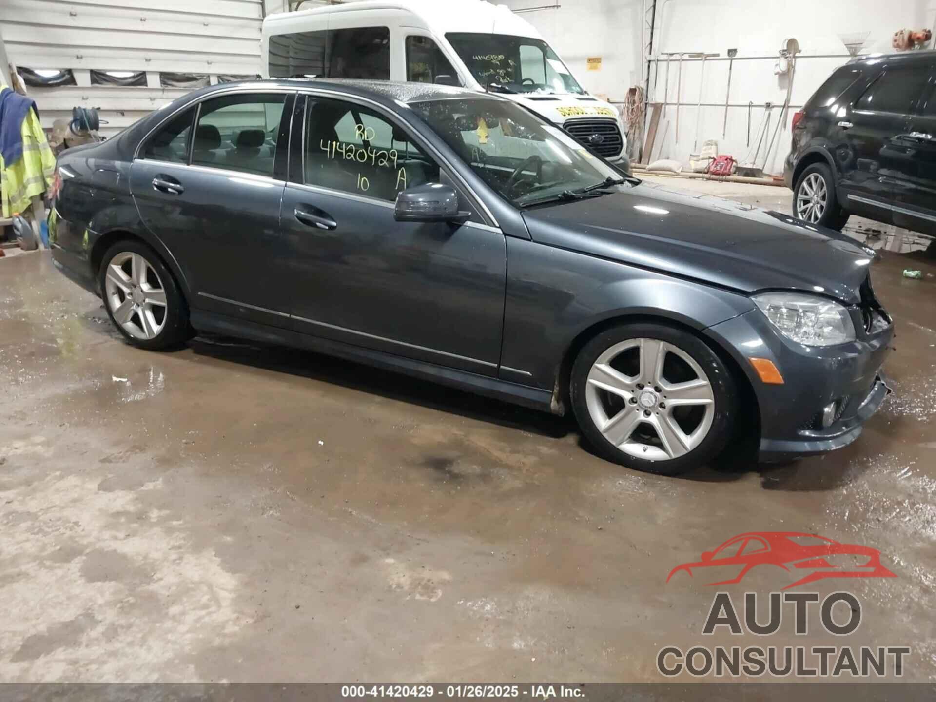 MERCEDES-BENZ C 300 2010 - WDDGF8BB4AR087219