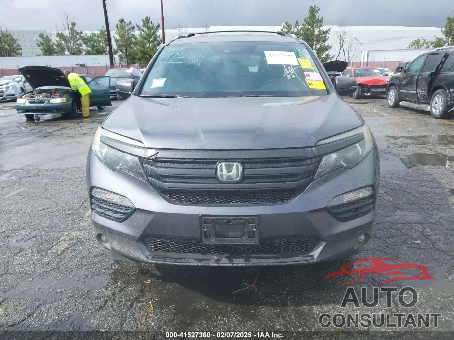 HONDA PILOT 2016 - 5FNYF5H98GB047032