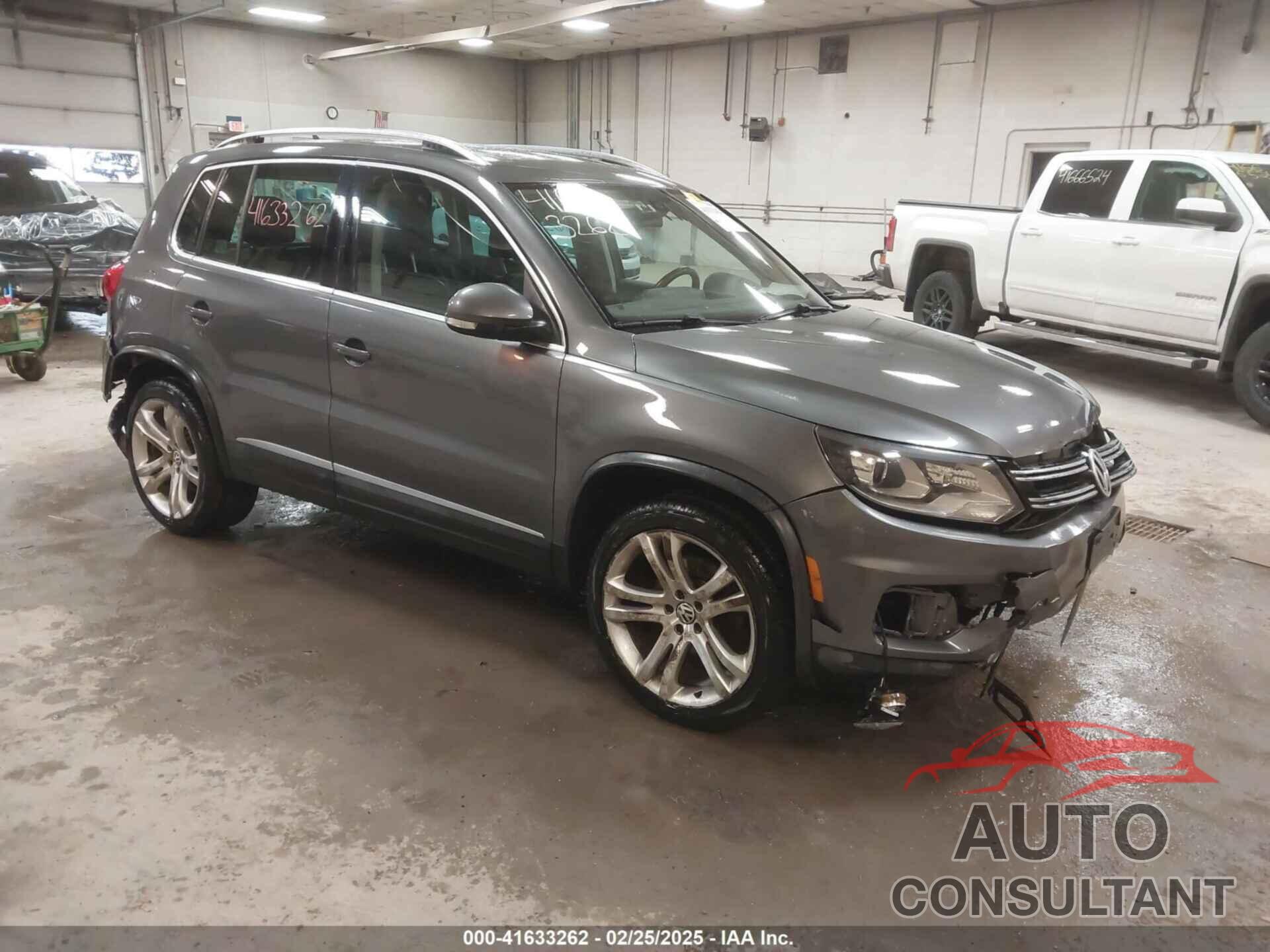 VOLKSWAGEN TIGUAN 2013 - WVGBV3AXXDW621770
