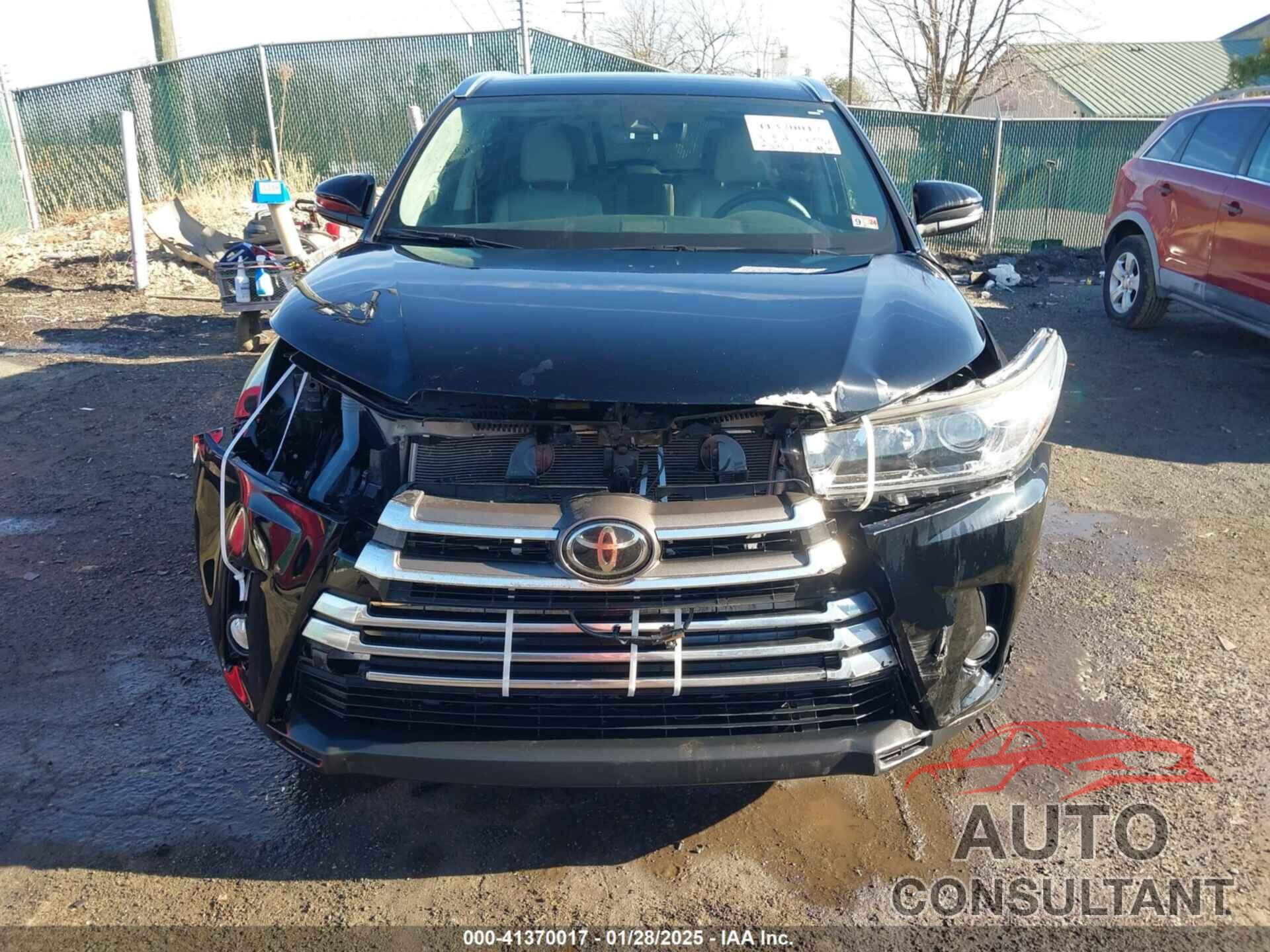 TOYOTA HIGHLANDER 2018 - 5TDDZRFH3JS869473