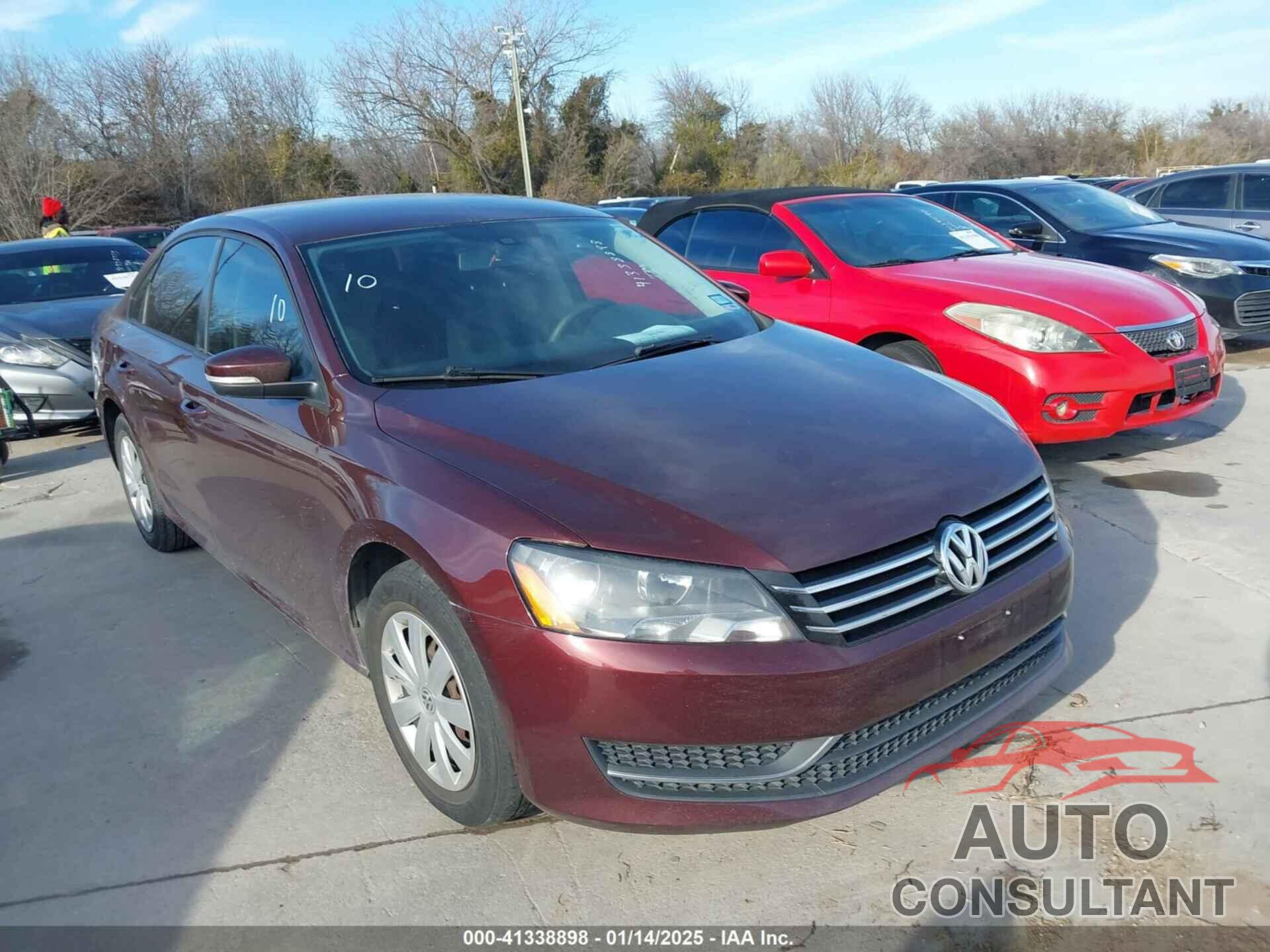 VOLKSWAGEN PASSAT 2013 - 1VWAP7A38DC066735