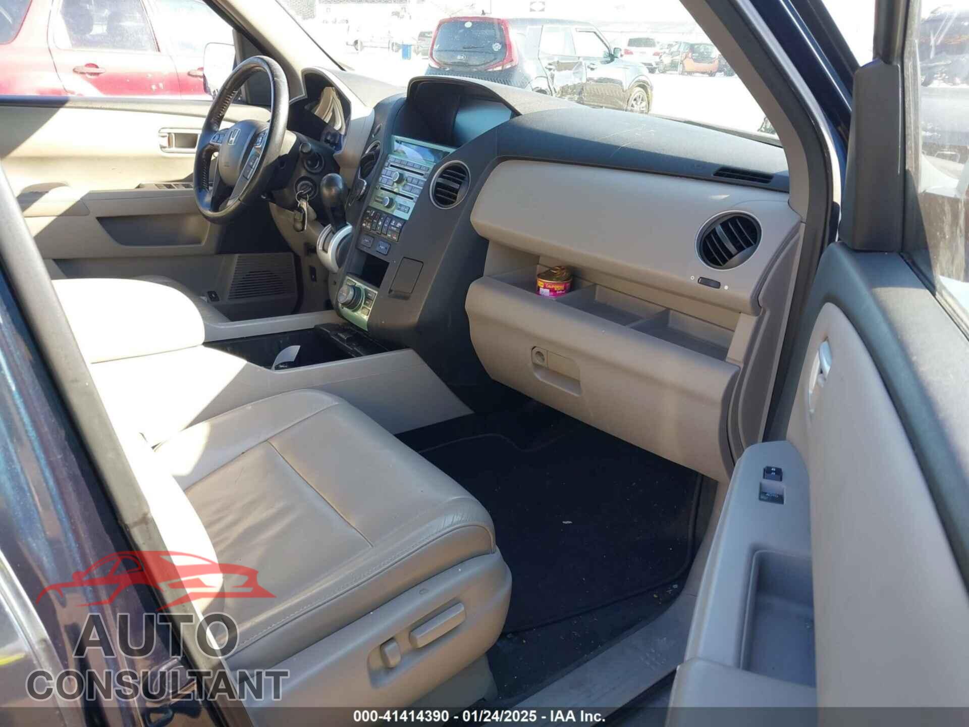 HONDA PILOT 2011 - 5FNYF4H95BB048433