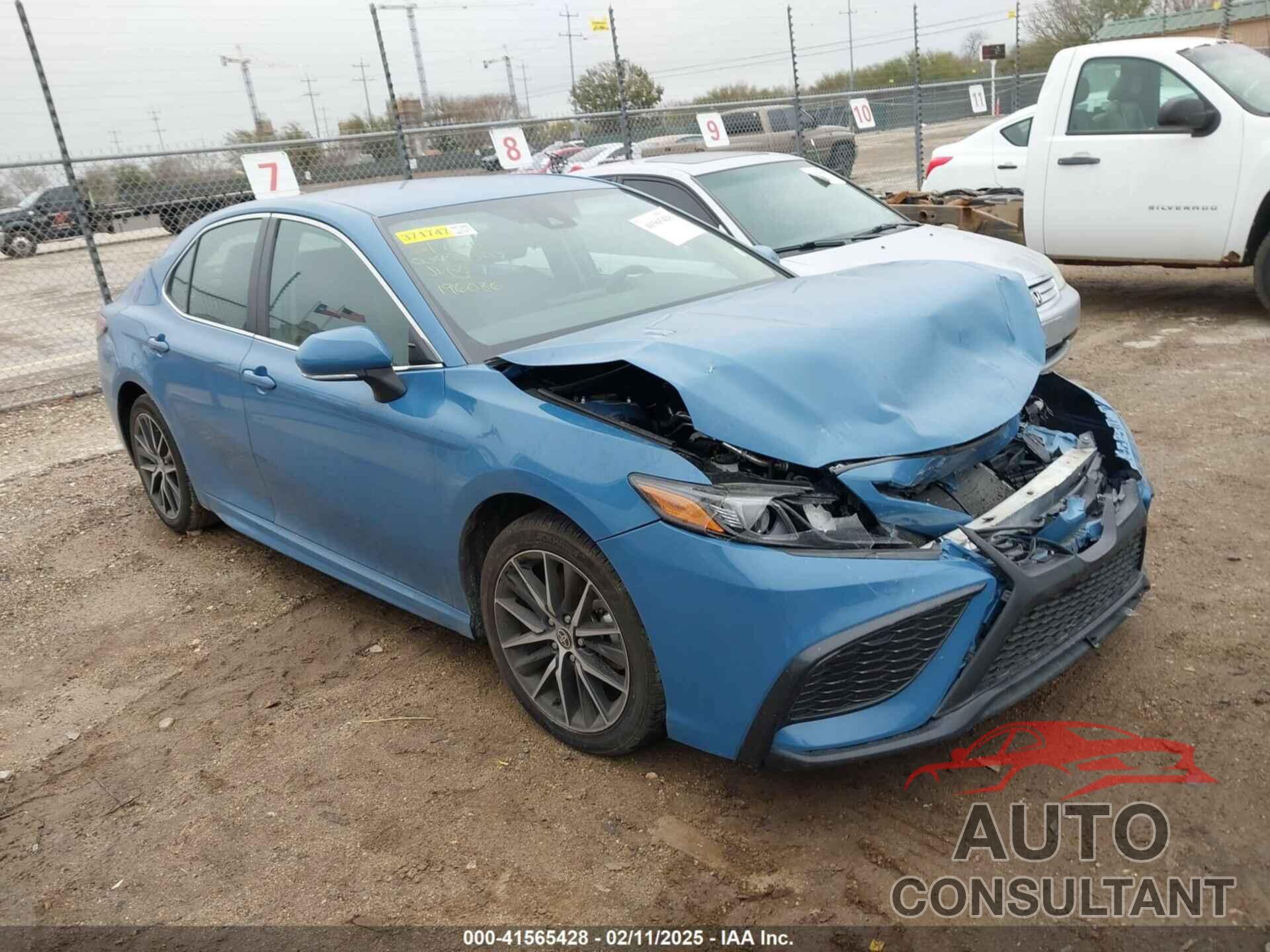 TOYOTA CAMRY 2024 - 4T1G11AK0RU196086