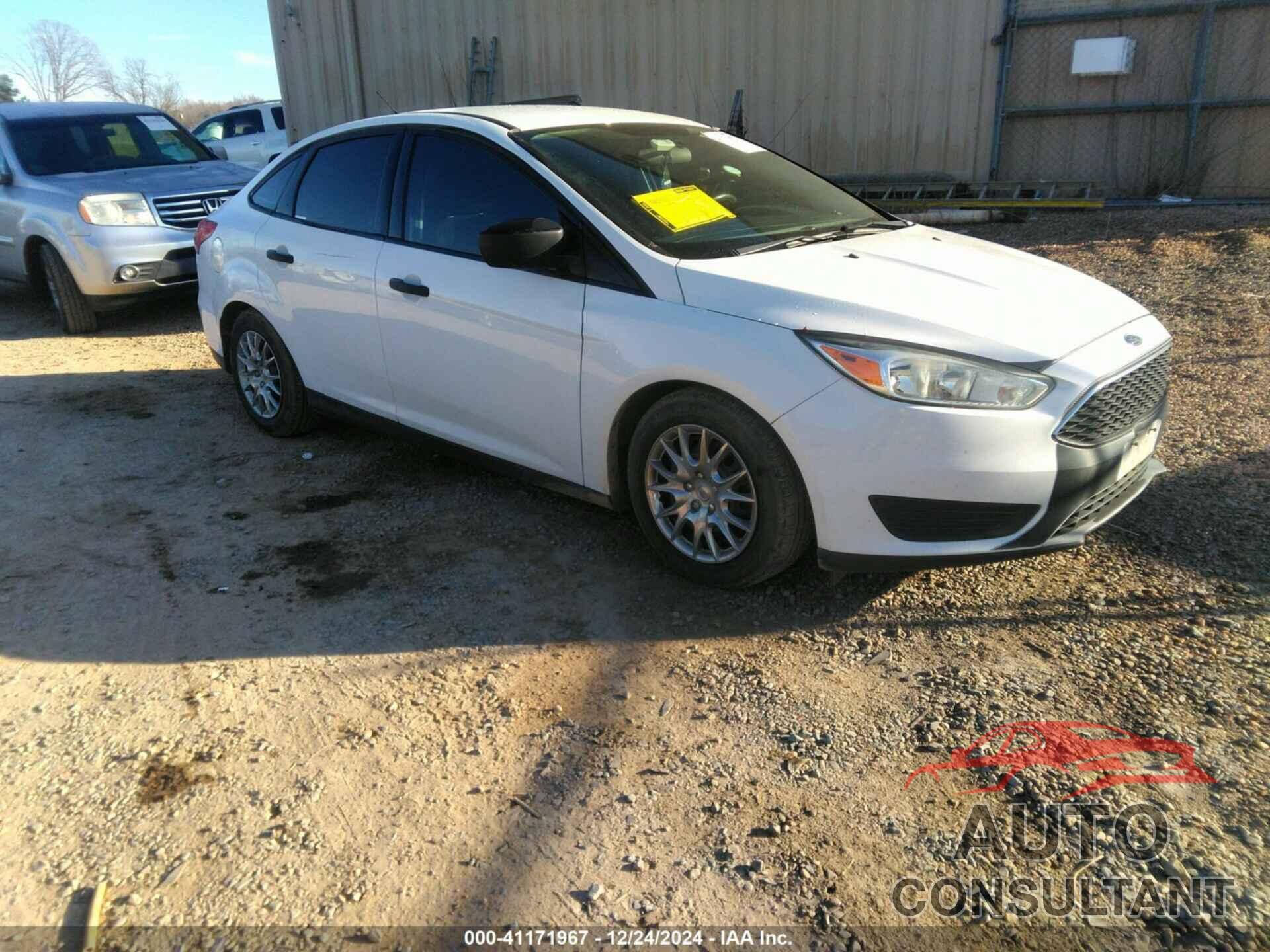 FORD FOCUS 2016 - 1FADP3E27GL266493