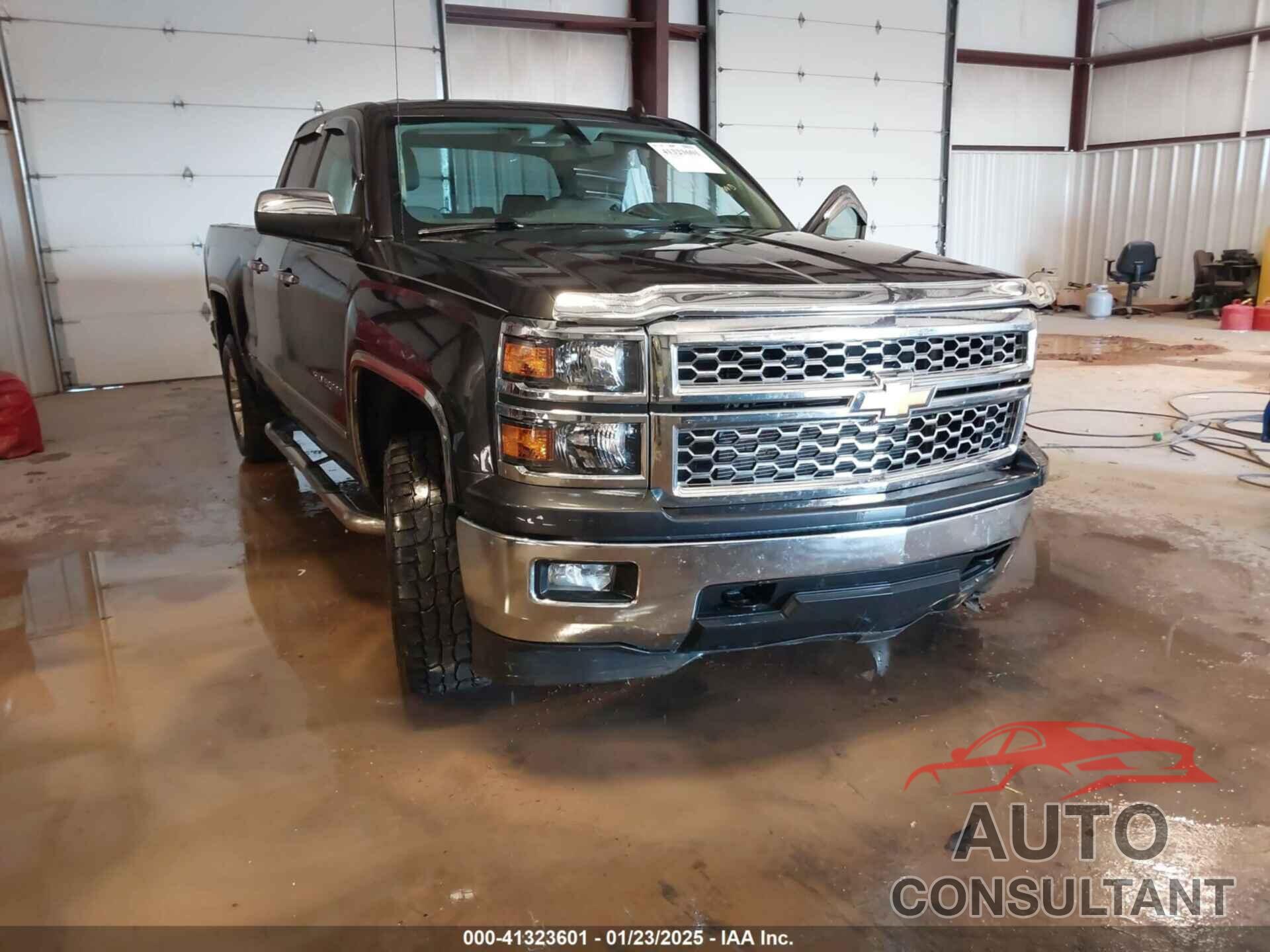 CHEVROLET SILVERADO 1500 2014 - 1GCVKREC2EZ409627