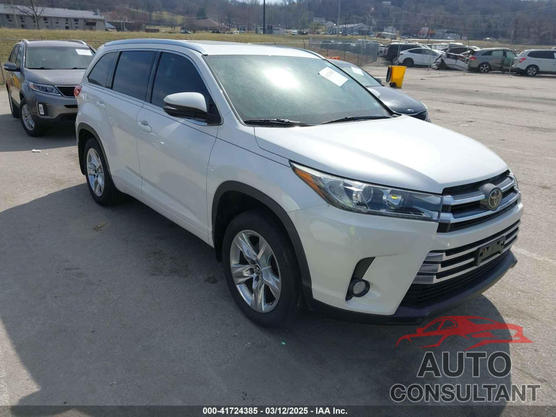 TOYOTA HIGHLANDER 2018 - 5TDDZRFH8JS805591